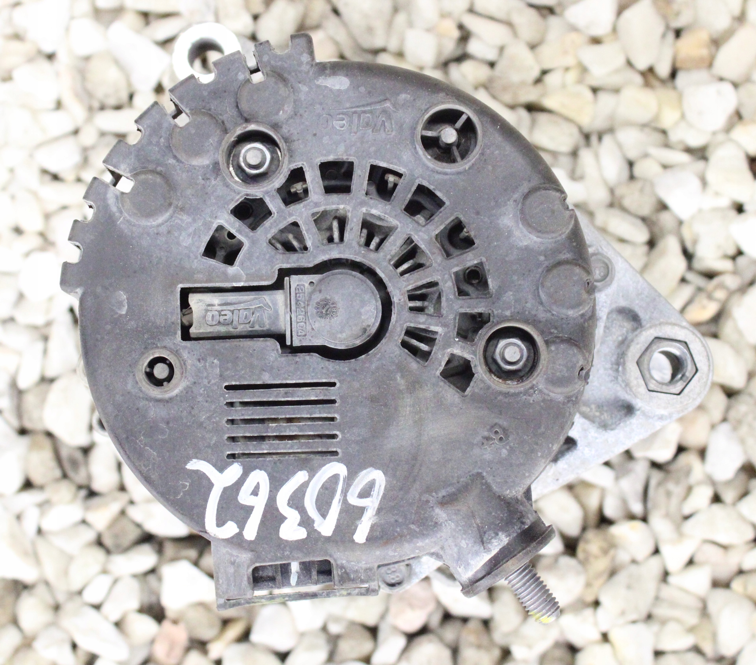 HYUNDAI KIA ALTERNATOR 1,7 CRDI 37300-2A850 Numer katalogowy części KIA SPORTAGE III 1.7 CRDI ALTERNATOR 37300-2A850