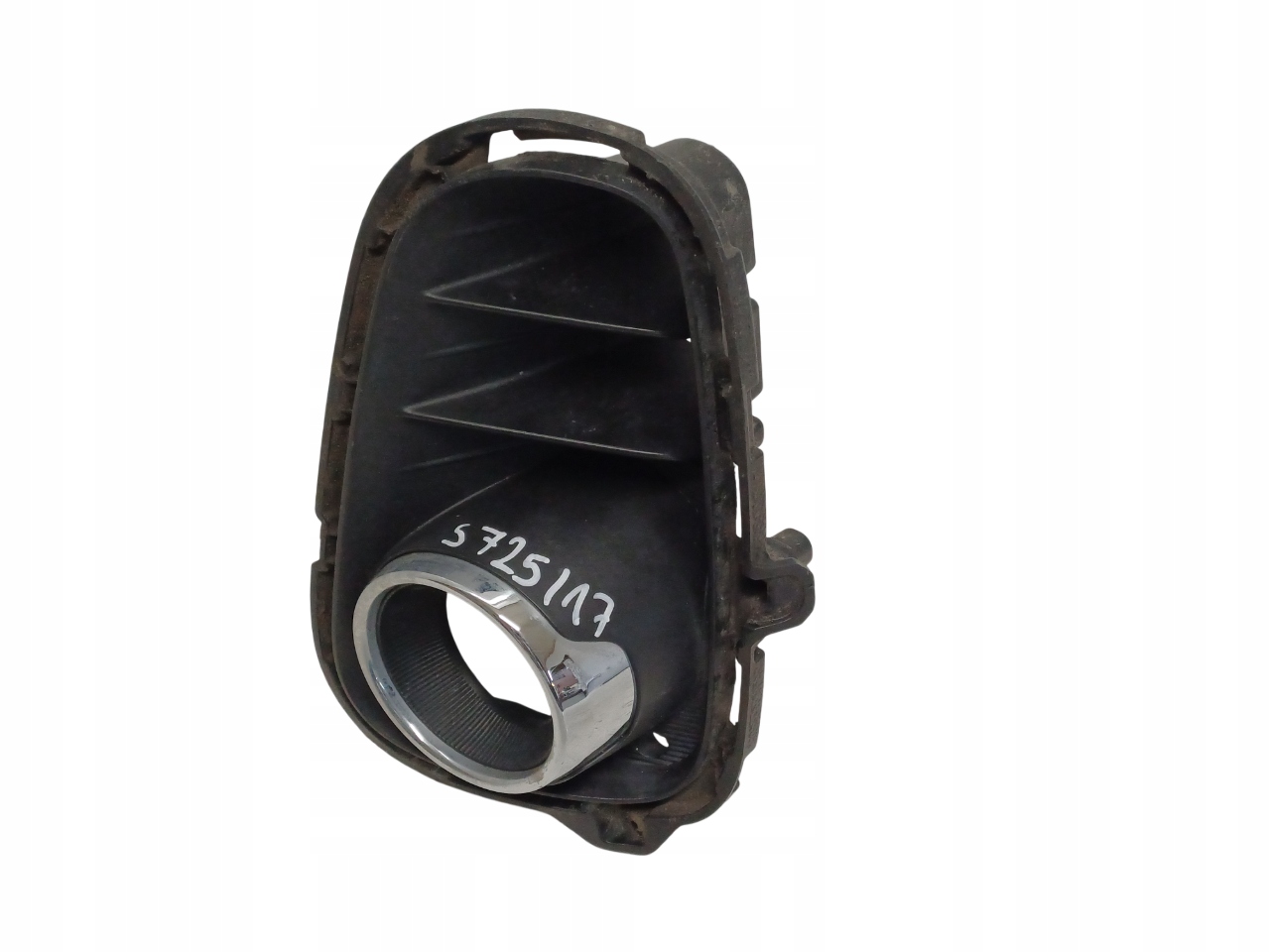 KIA RIO 4 IV 16- KRATKA HALOGENU PRAWA 86526H8020