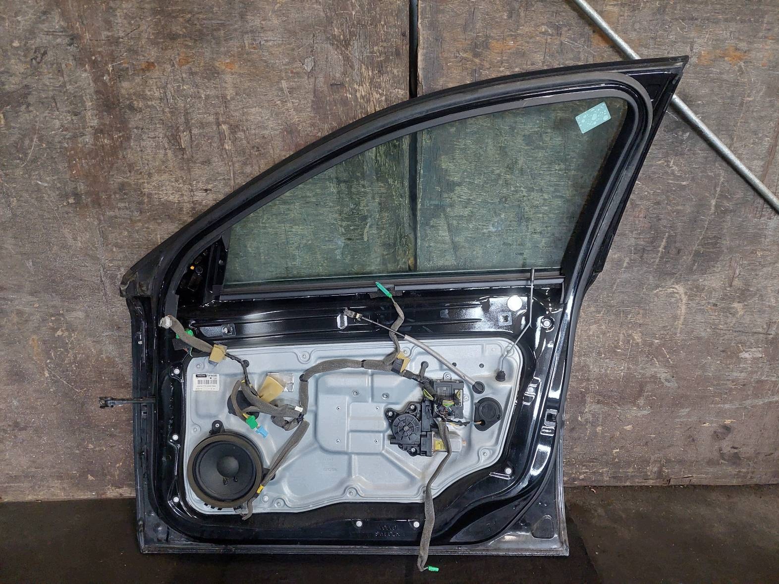 door complete right front VOLVO V70 III LIFT 019-26