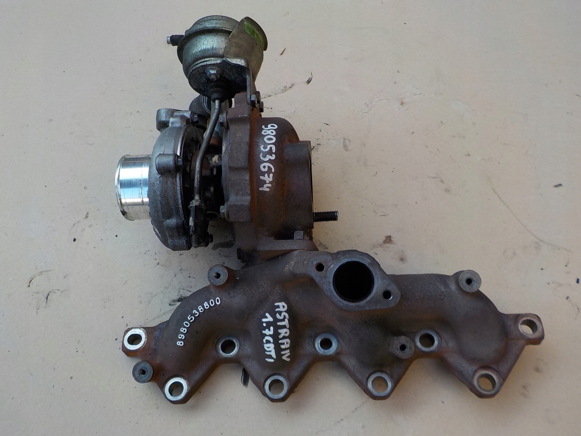 Турбина opel astra IV J 1,7 cdti 98053674