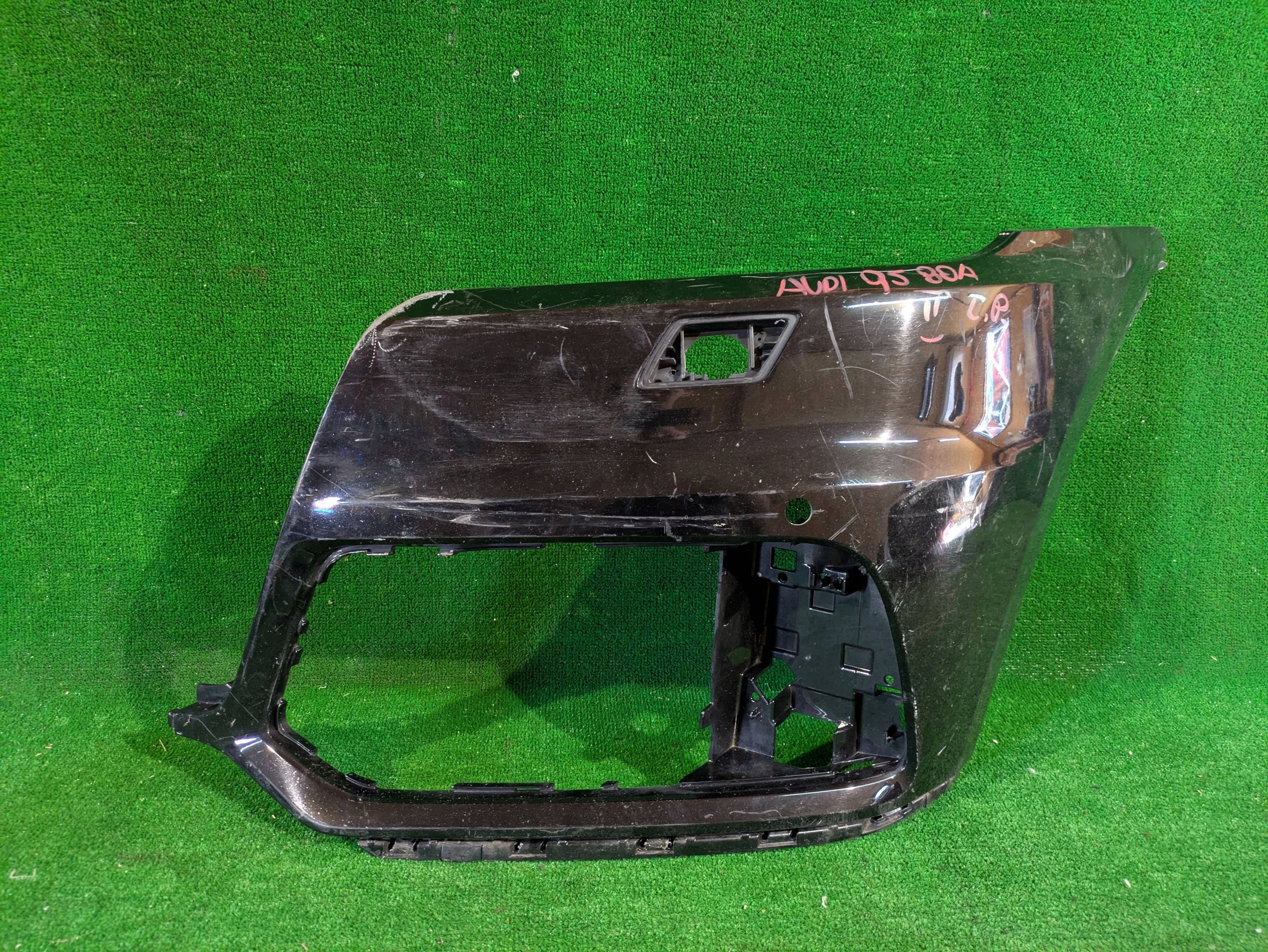 ecke der stoßstange vorne vorne links AUDI Q5 80A II NR.024