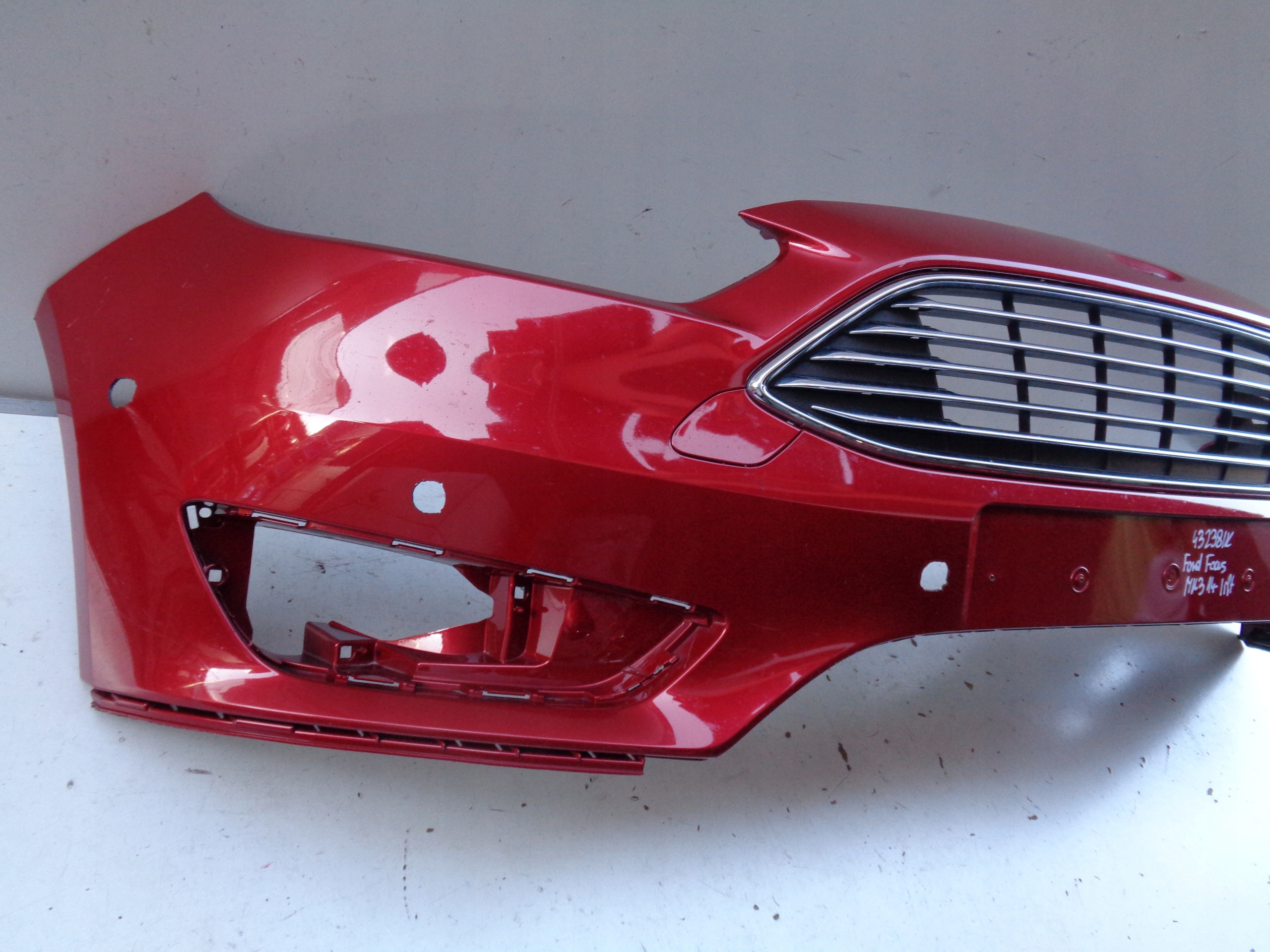 FRONTSTOSSSTANGE FORD FOCUS MK3 14- LIFT NR 43238