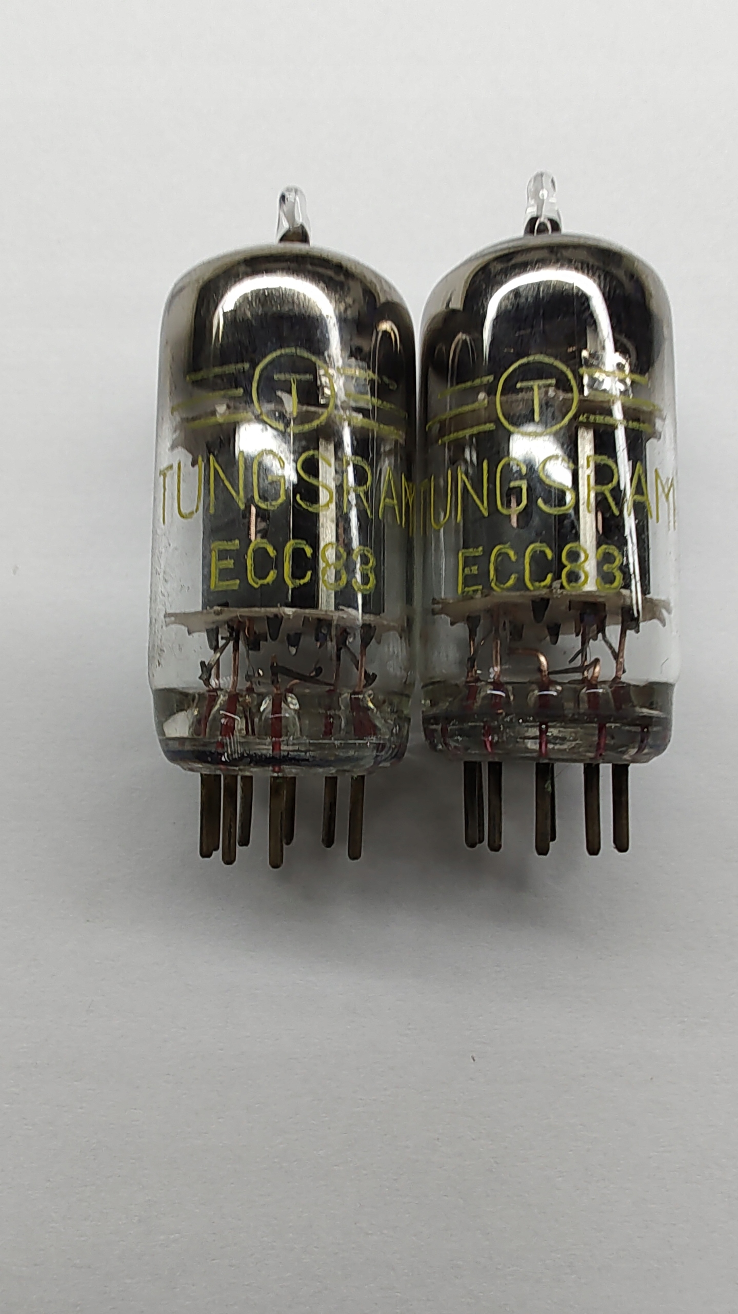 LAMPA ELEKTRONOWA ECC 83