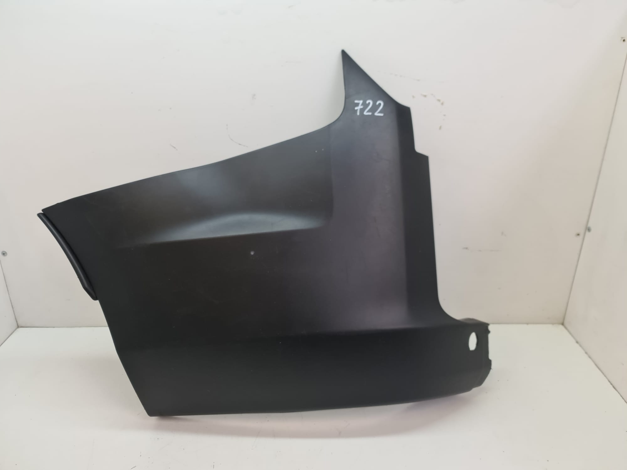 BK21-17927-A - КУТ БАМПЕРА ЛІВИЙ ЗАДНІЙ TRANSIT CUSTOM