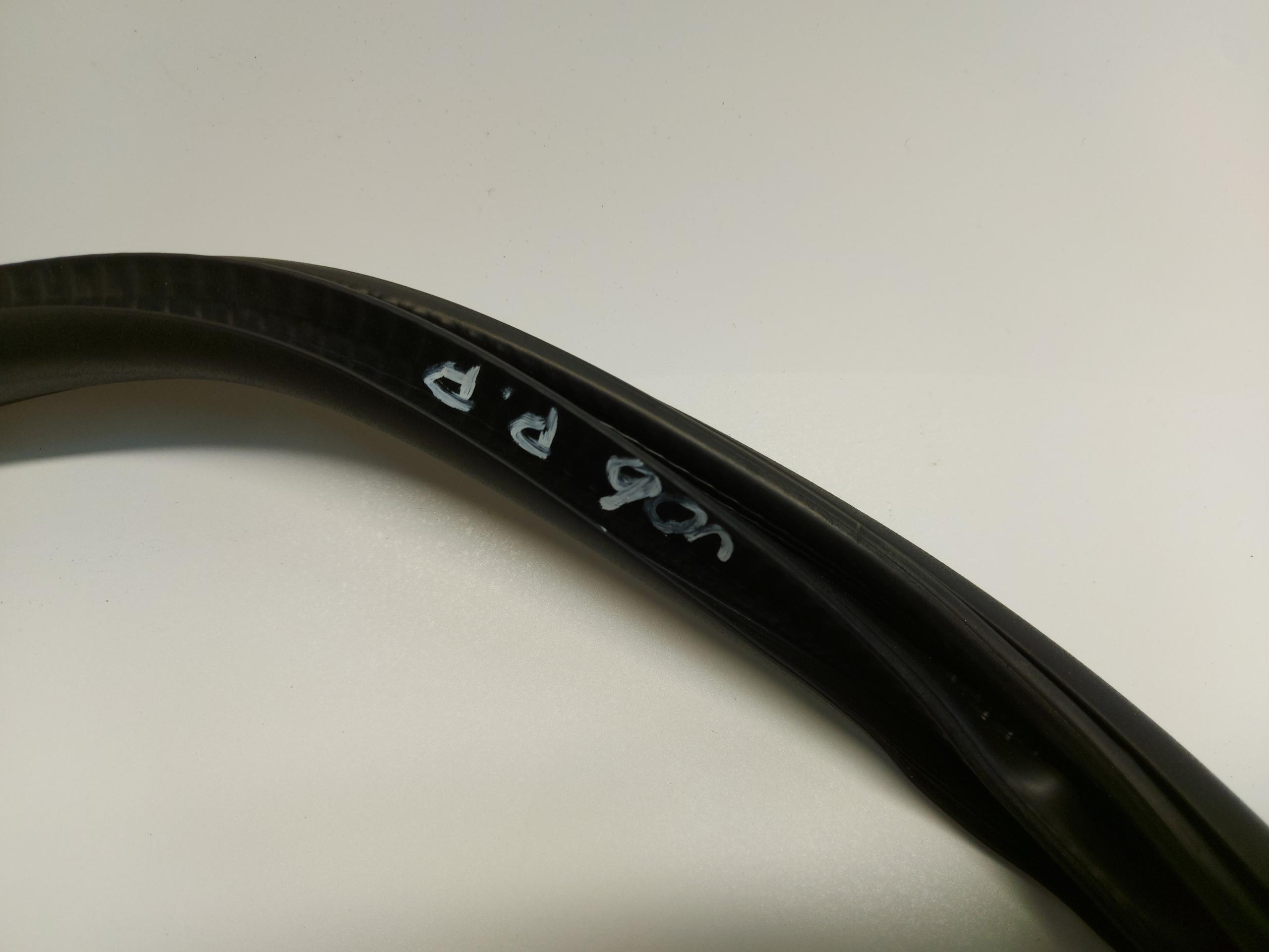 BMW U06 200i gasket door front right