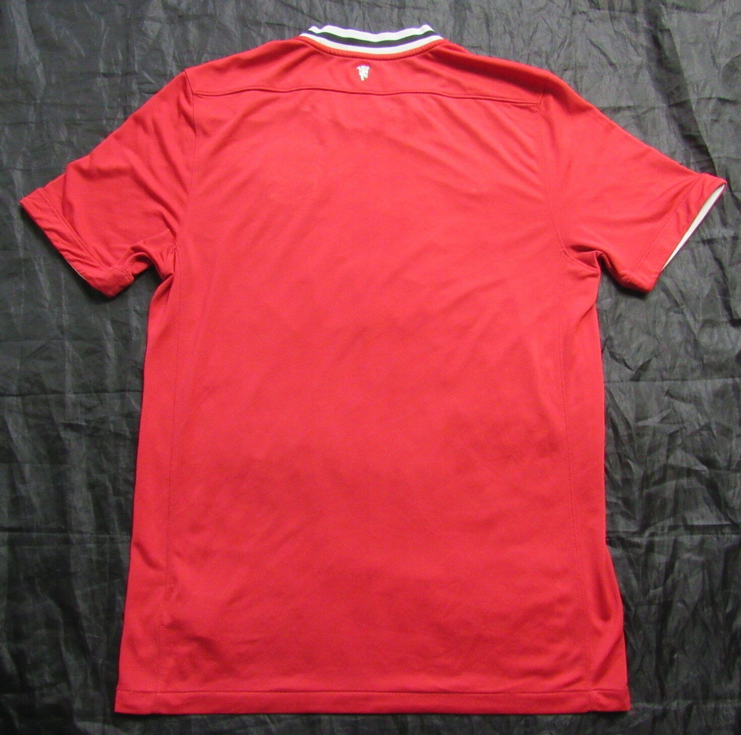 MANCHESTER UNITED oryginalna domowa koszulka NIKE sezon 2011-2012 rozm L Dekolt inny