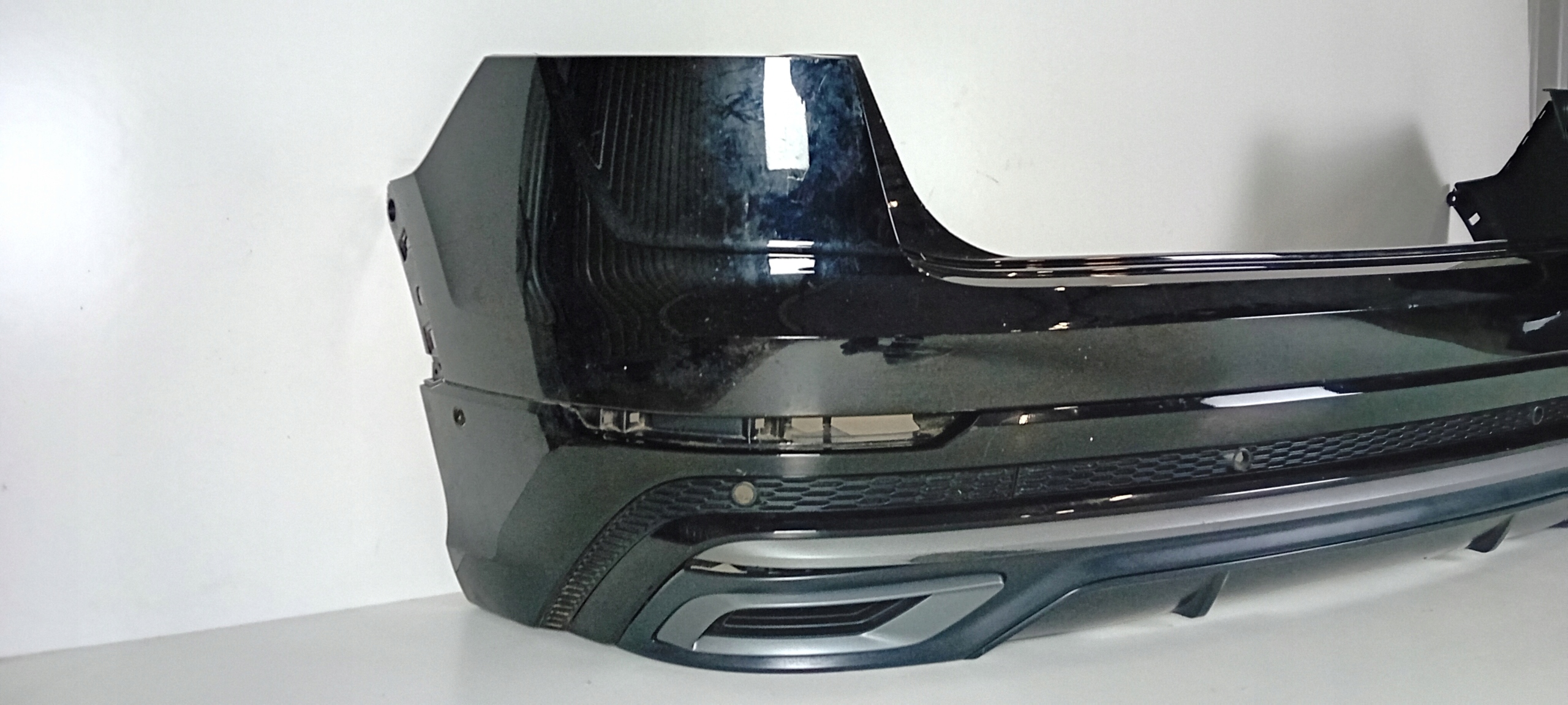 AUDI Q8 4M8 ZDERZAK TYŁ TYLNY S LINE SLINE CZARNY Numer katalogowy części AUDI Q8 4M8 ZDERZAK TYŁ TYLNY S LINE SLINE CZARNY