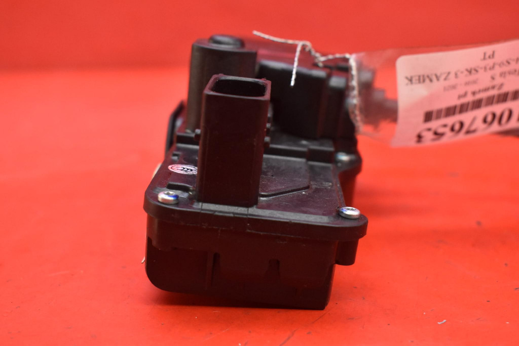 lock door right rear part rear EU 6008914-00-D TESLA MODEL S 16-21