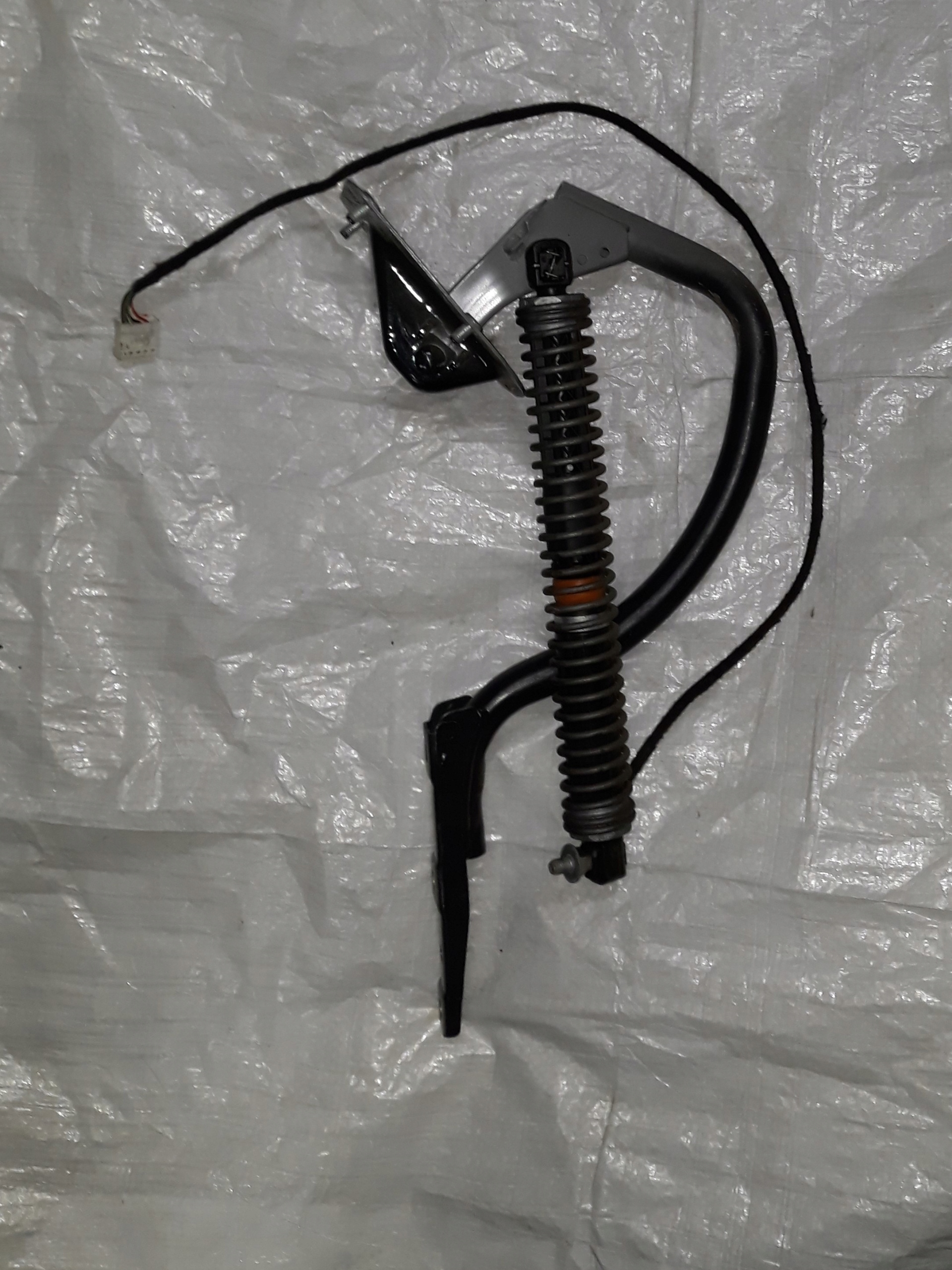 7185254 - BMW 7 F01 F02 F04 петля телескоп заслонки задний