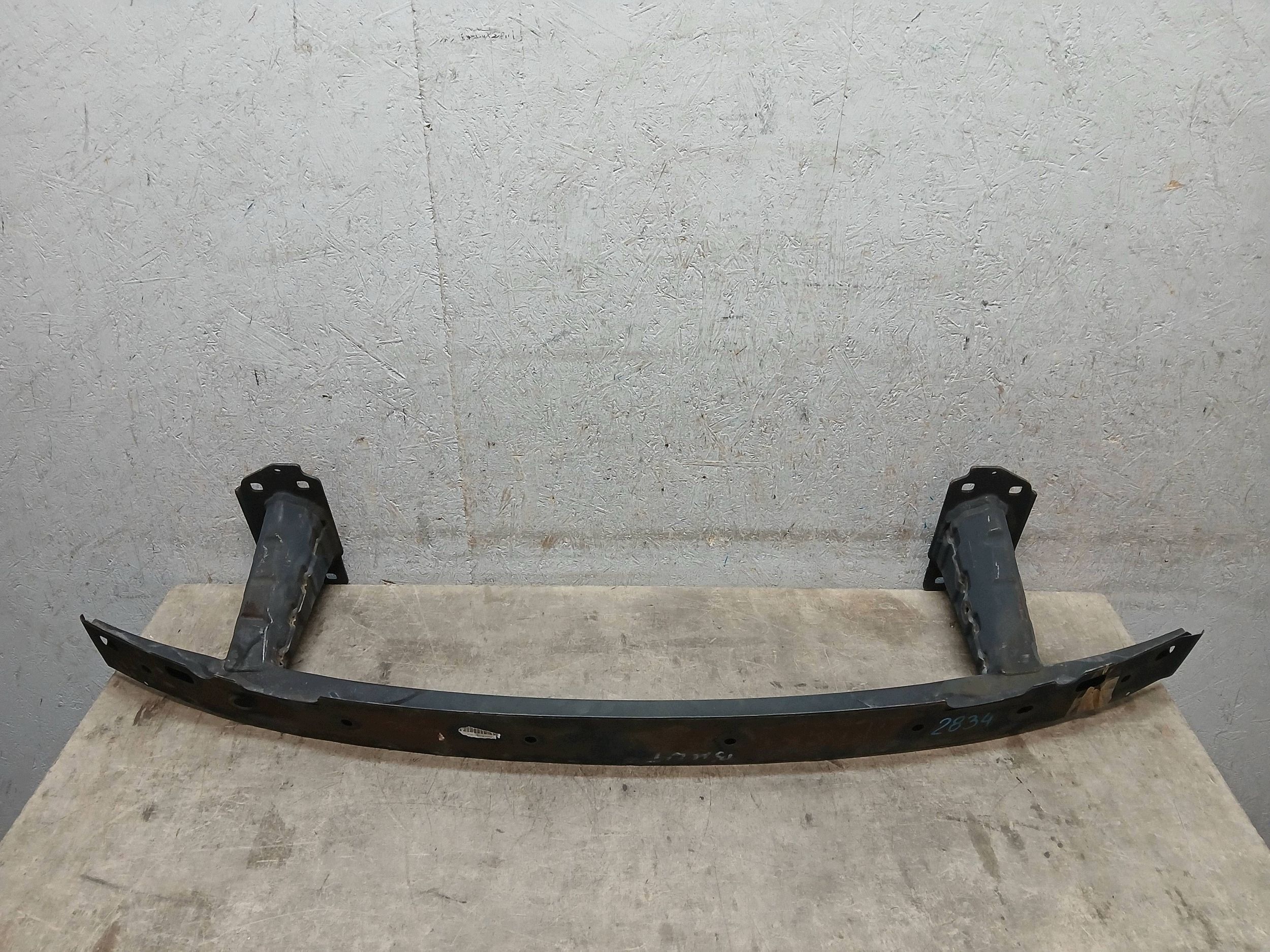 Stoßstangenträger vorne BMW und 1 E88