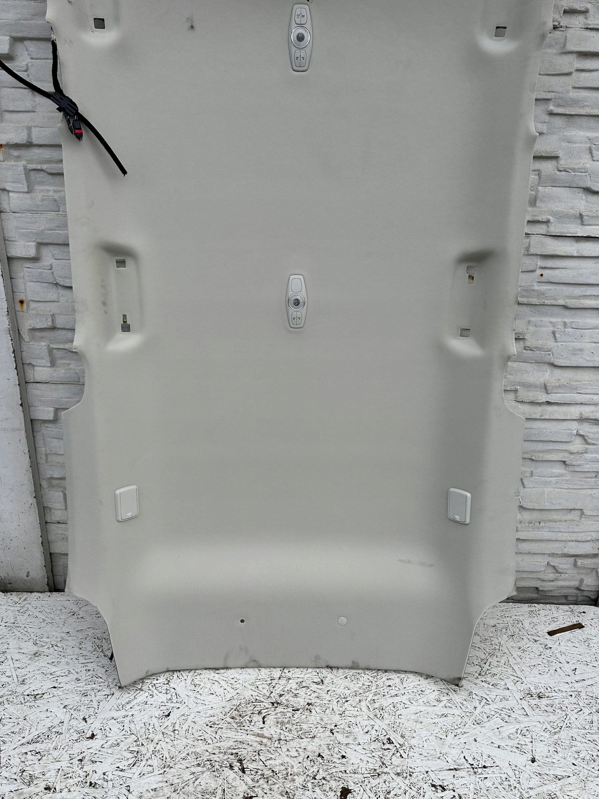 FOCUS MK3 KOMBI PODSUFITKA Producent części Ford OE