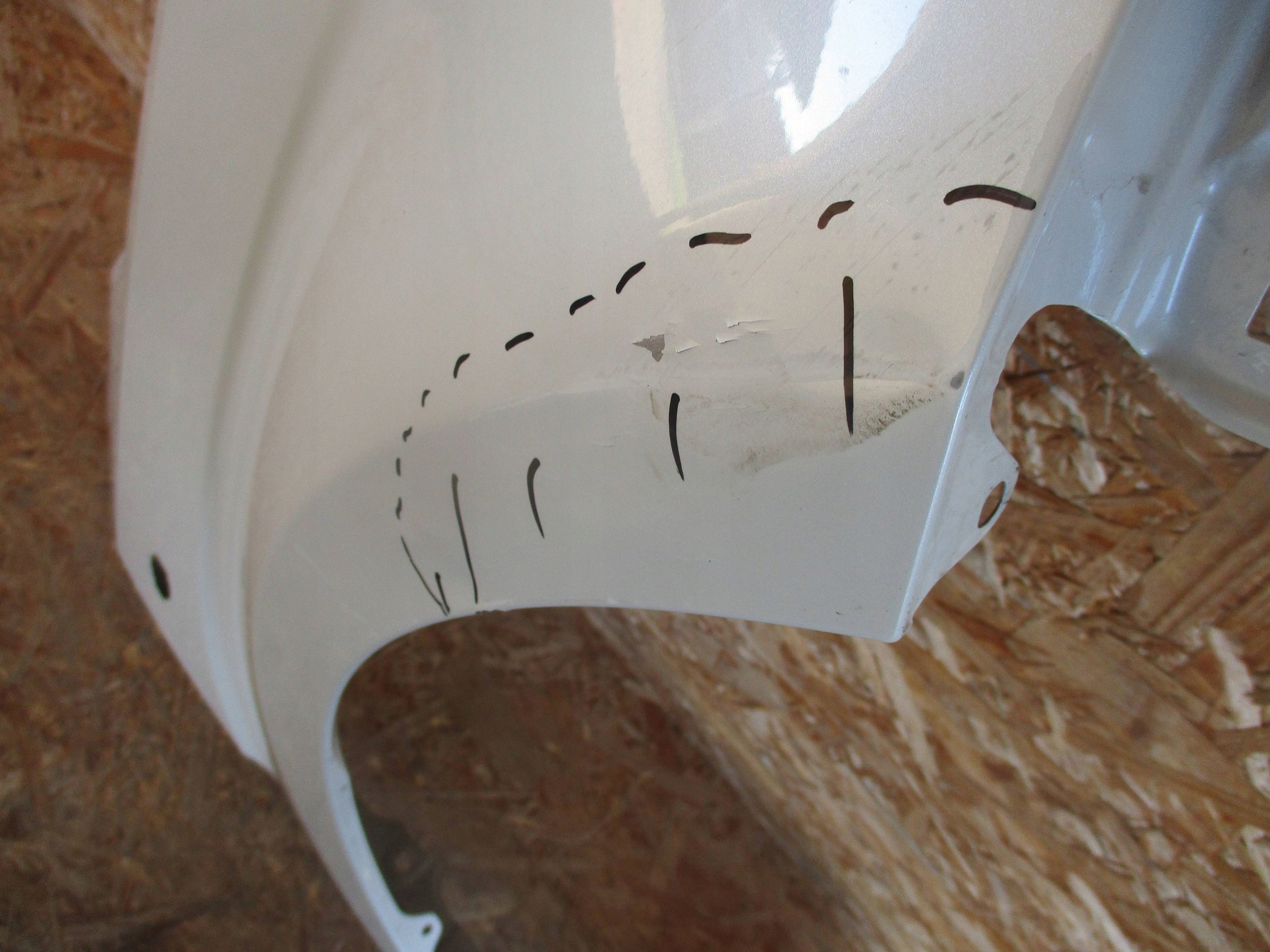 fender front front right SUZUKI IGNIS III