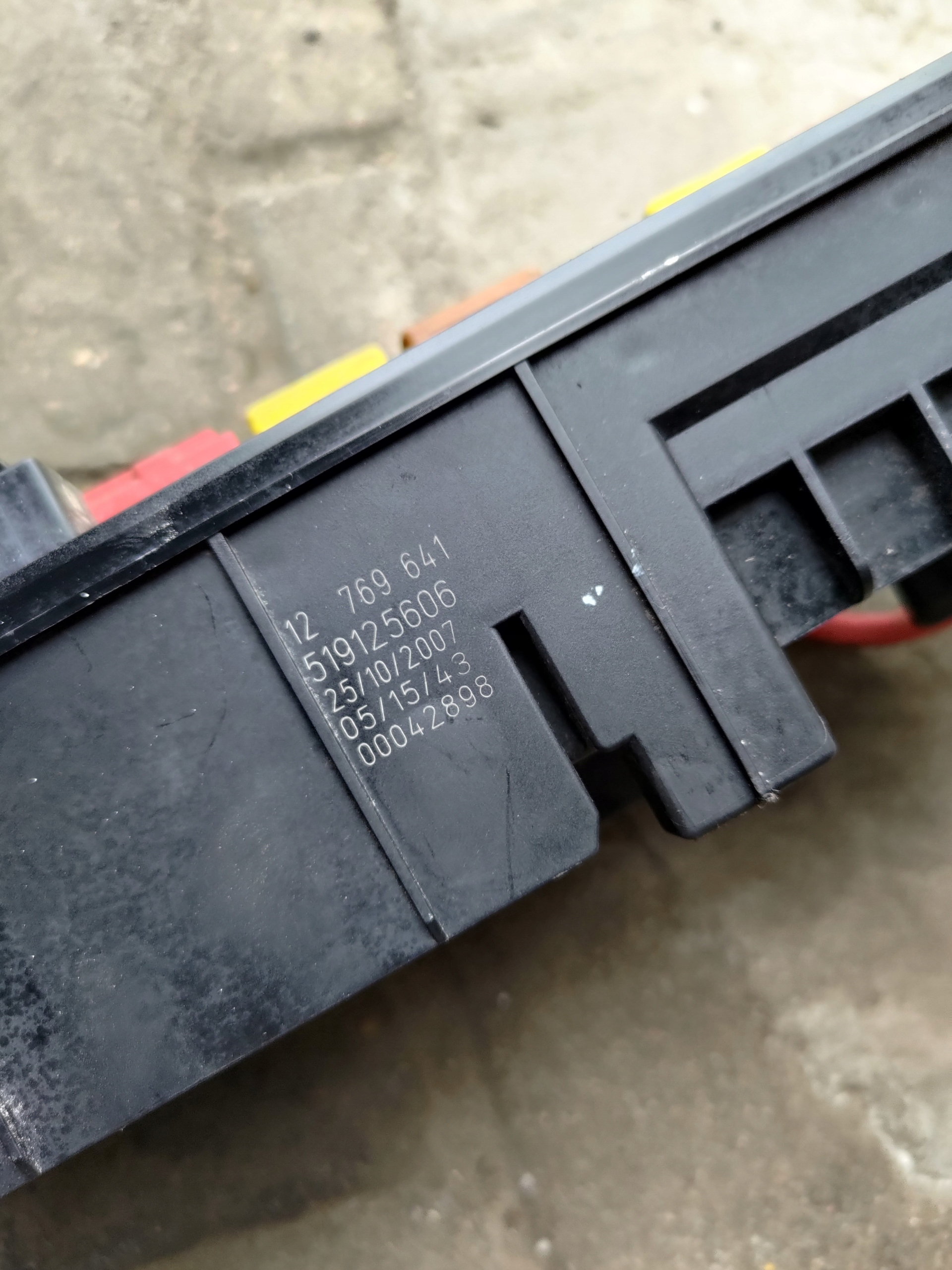 Module fusibles SAAB 9-3 II 93 UEC 12769641