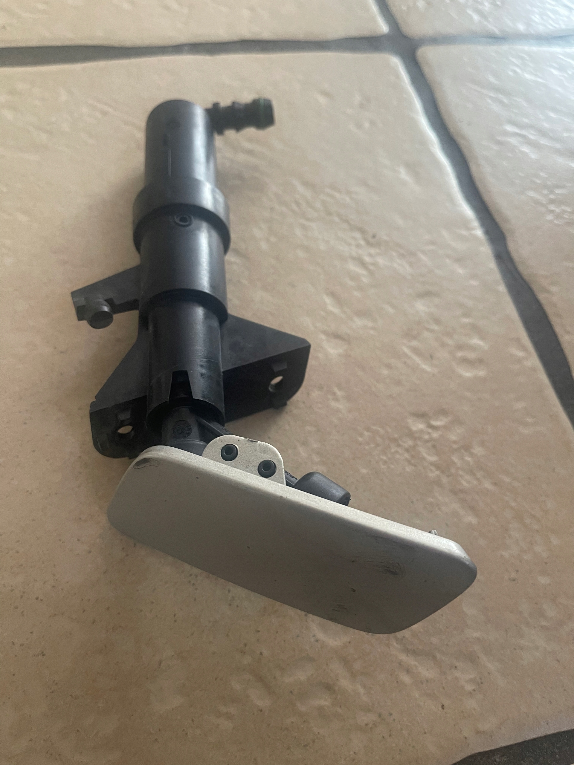 VW Passat CC омыватель лампы левый оригинал