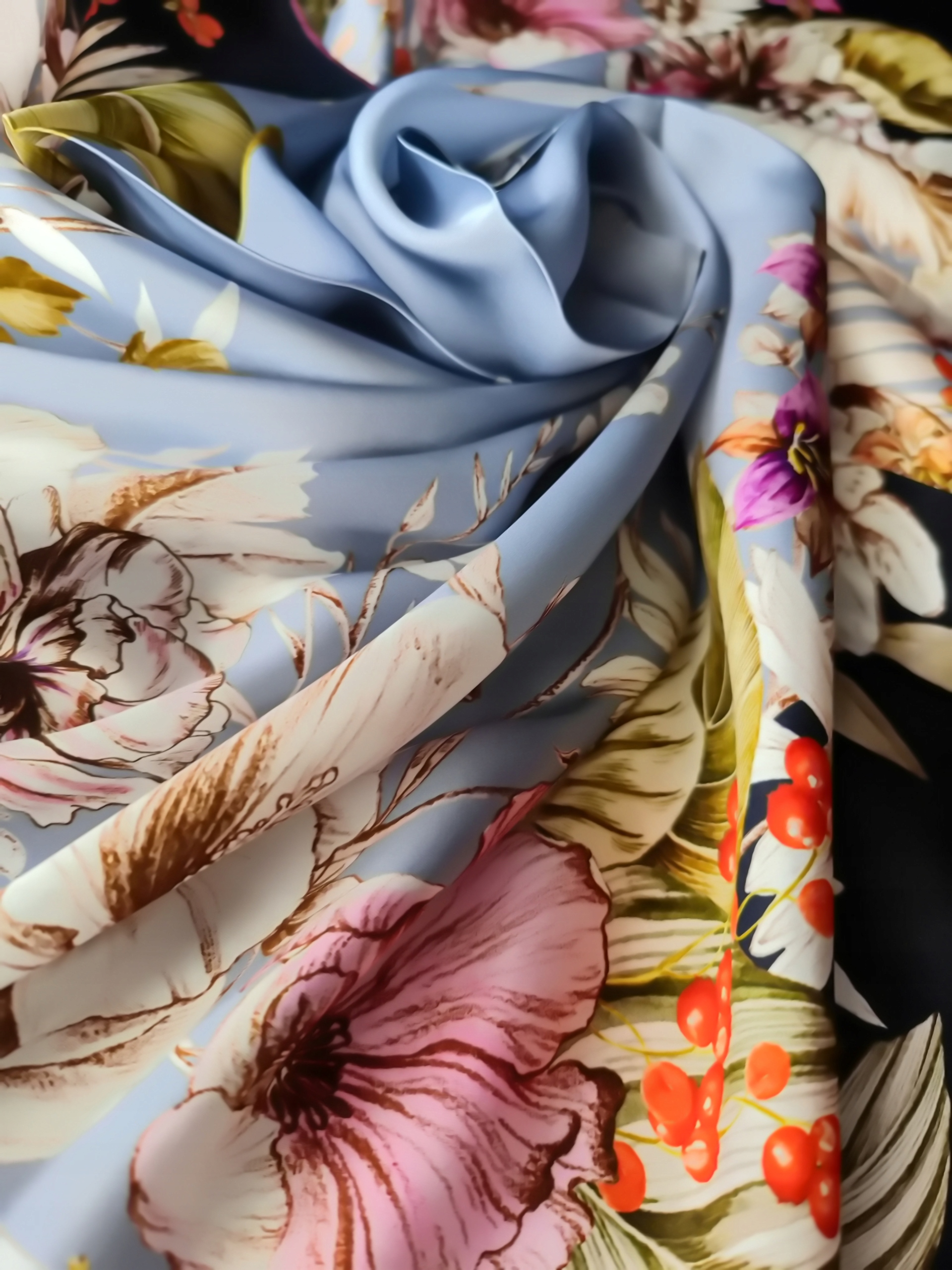 APASZKA JEDWABNA CHUSTA 100% NATURALNY JEDWAB MORWOWY JAKOŚĆ PREMIUM^ Cechy dodatkowe brak