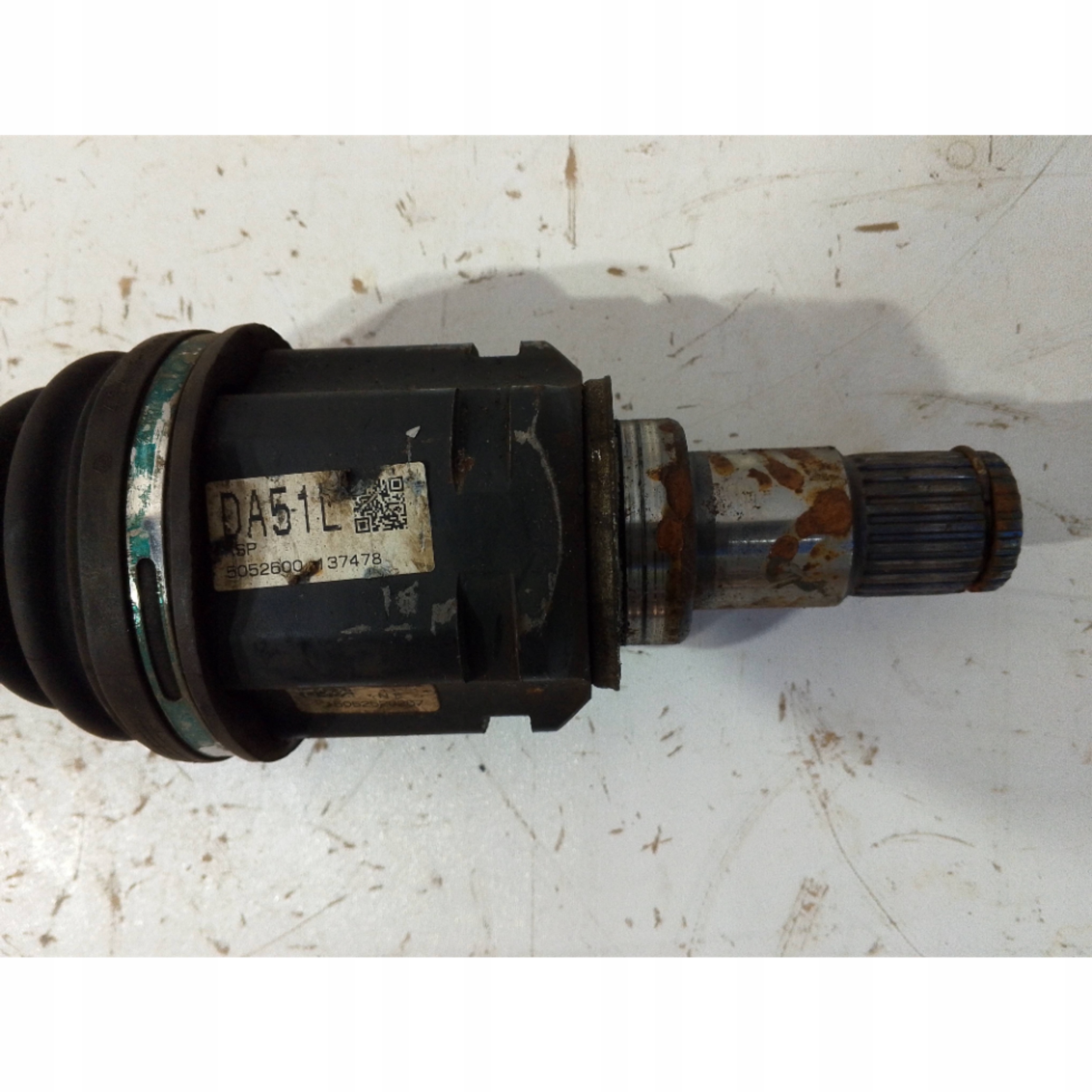 Toyota RAV 4 III 2,0 D4D (XA30) semi-axis front left DA51L (A163)