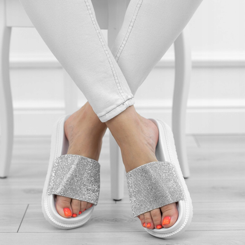 BIAŁE SREBRNE KLAPKI PLATFORMA CYRKONIE SF-01 r.39 Oryginalne opakowanie producenta pudełko