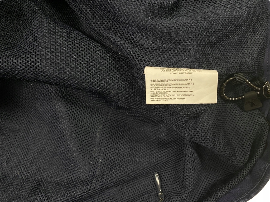 MUSTO BR1 KURTKA DAMSKA ROZMIAR 10 Kolor dominujący odcienie niebieskiego