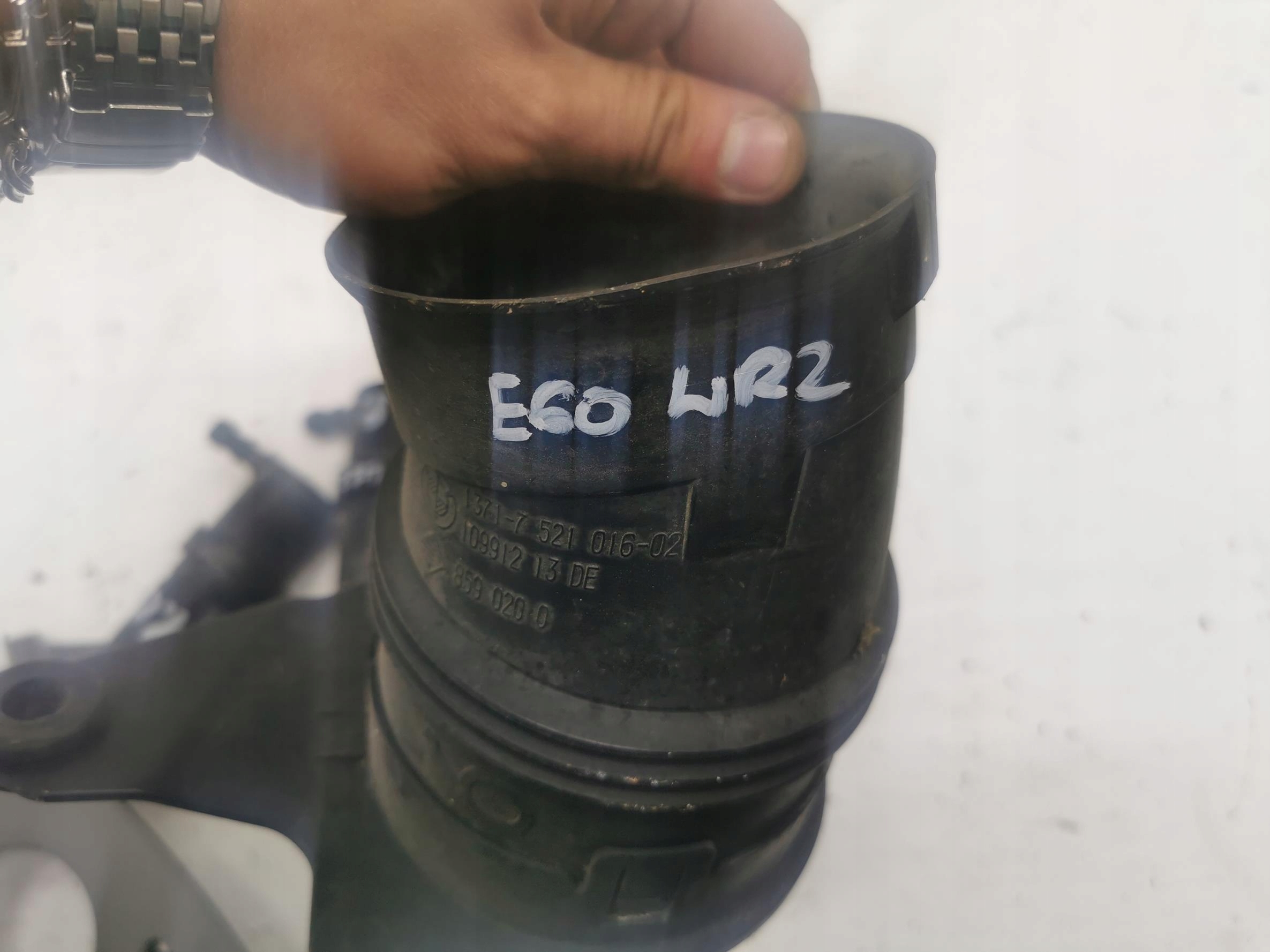 drain air hose BMW SERIA 5 E60 E61 520i M54