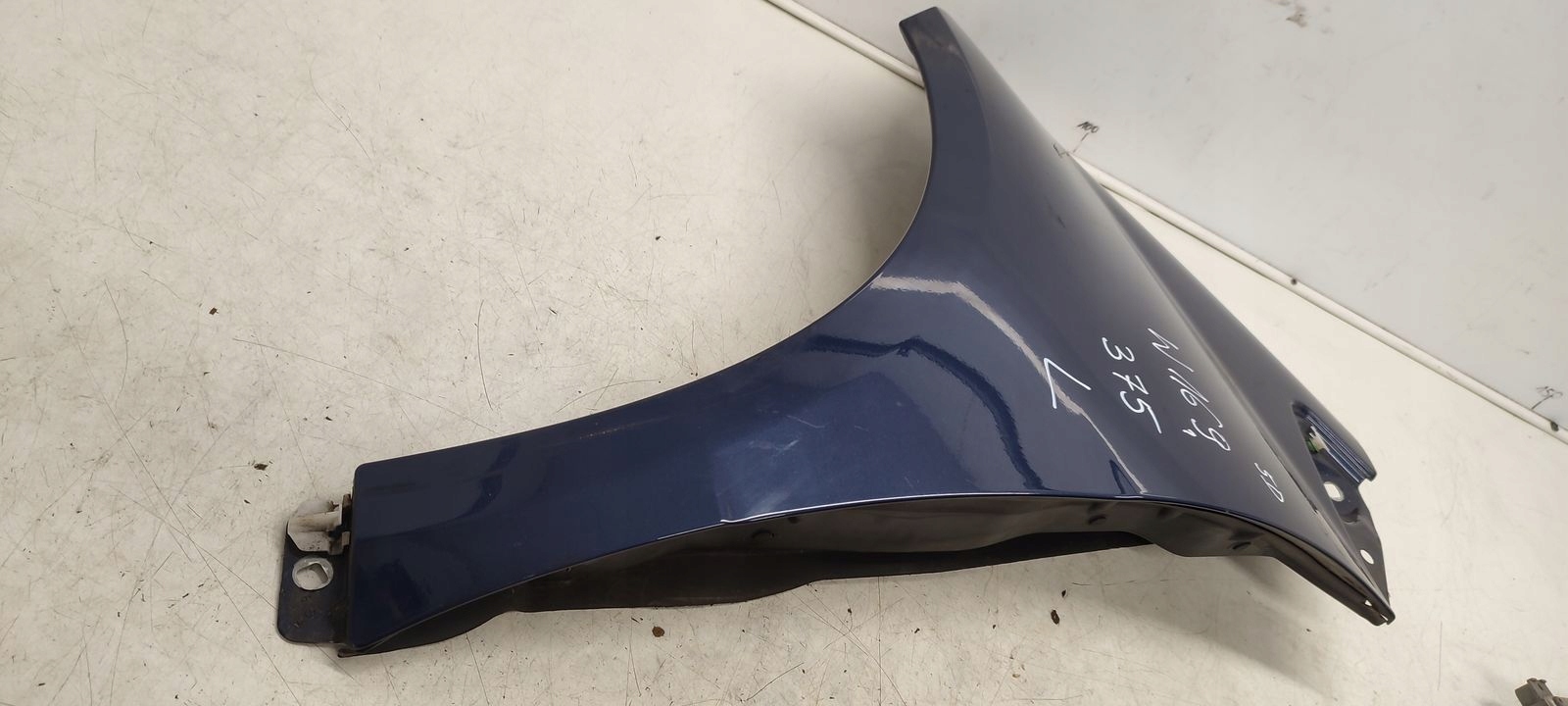 fender left front front Mercedes W169 A-klasa 1,7 5D