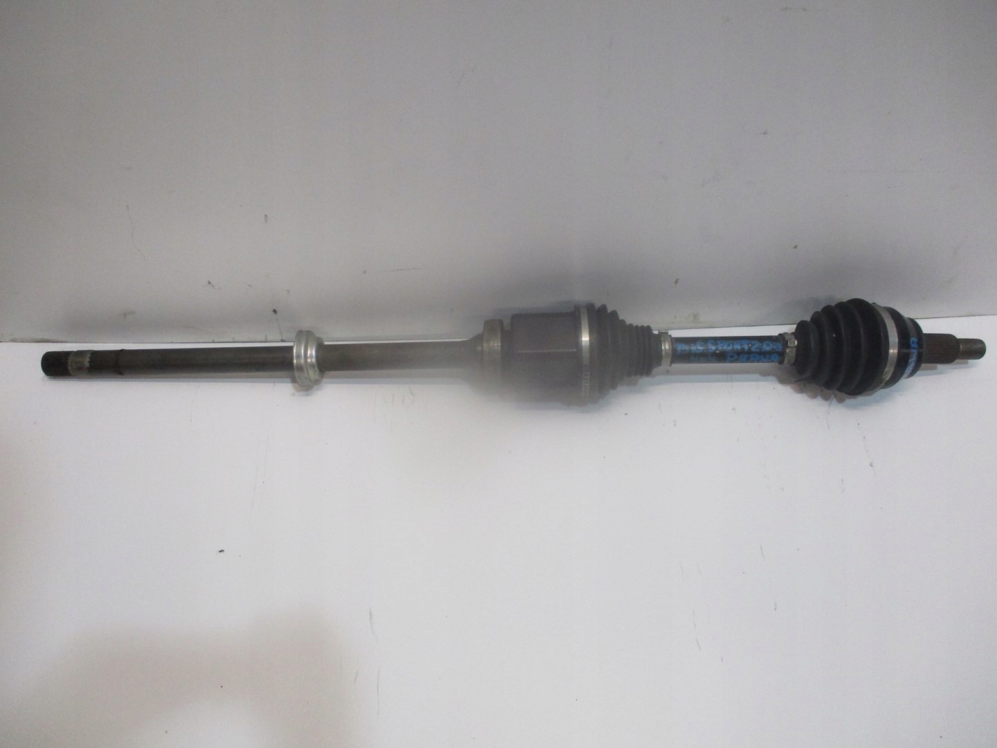 semi-axis right LAND ROVER DISCOVERY SPORT 2,0D 4X4