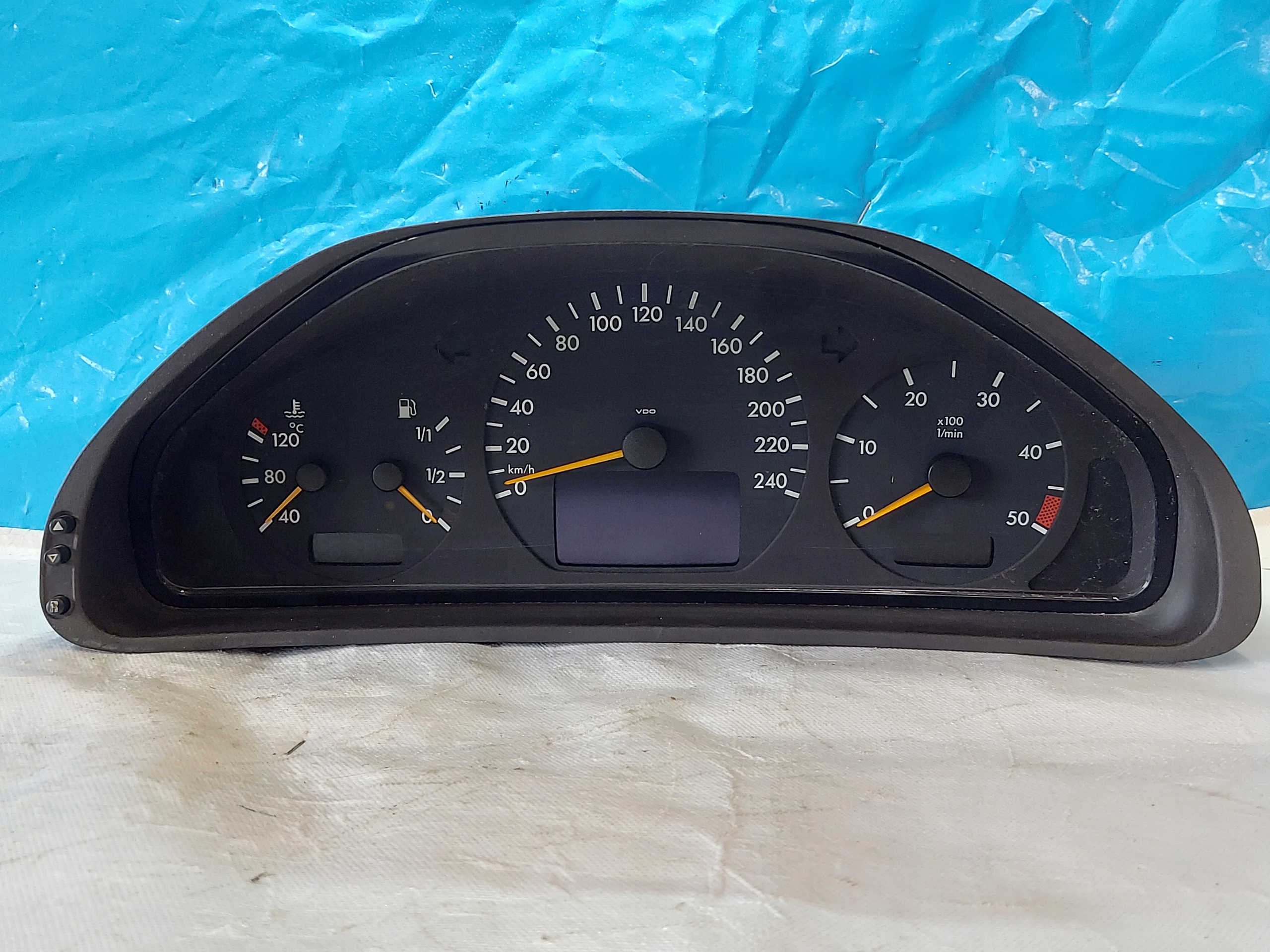 dials clock MERCEDES E KLSA W210 LIFT A2105405048