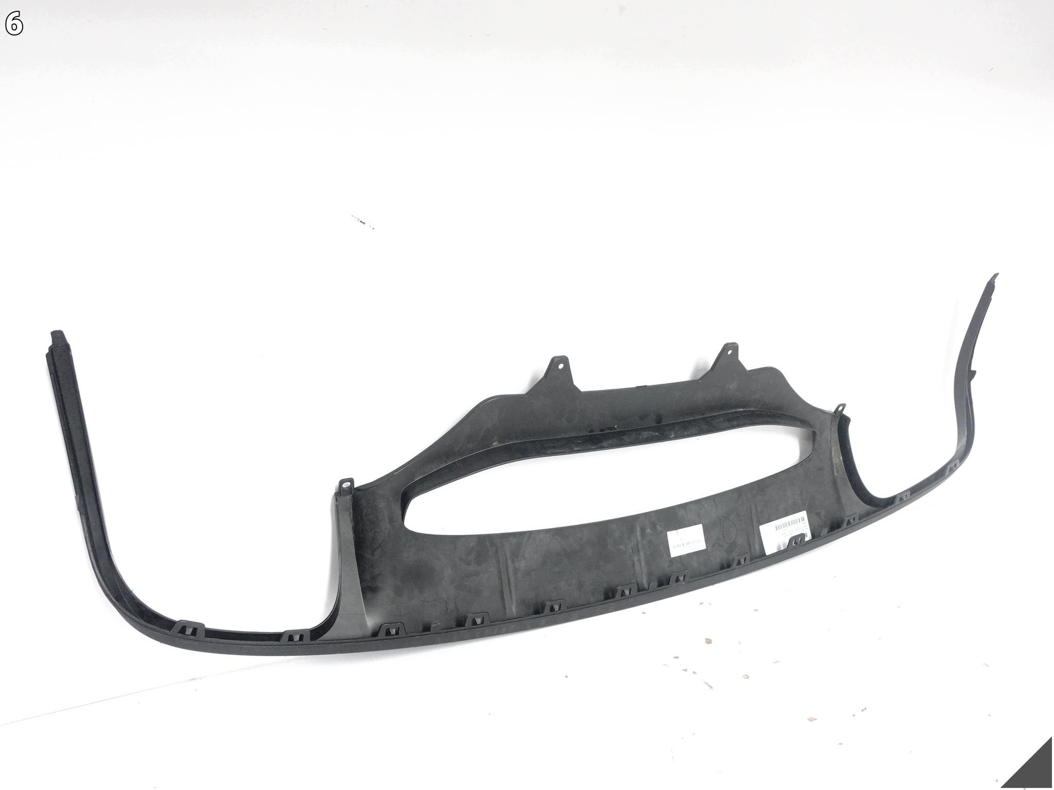 PORSCHE MACAN and 1 95B 14-18 diffuser SPOILER moulding W bumper rear part 95B807834M