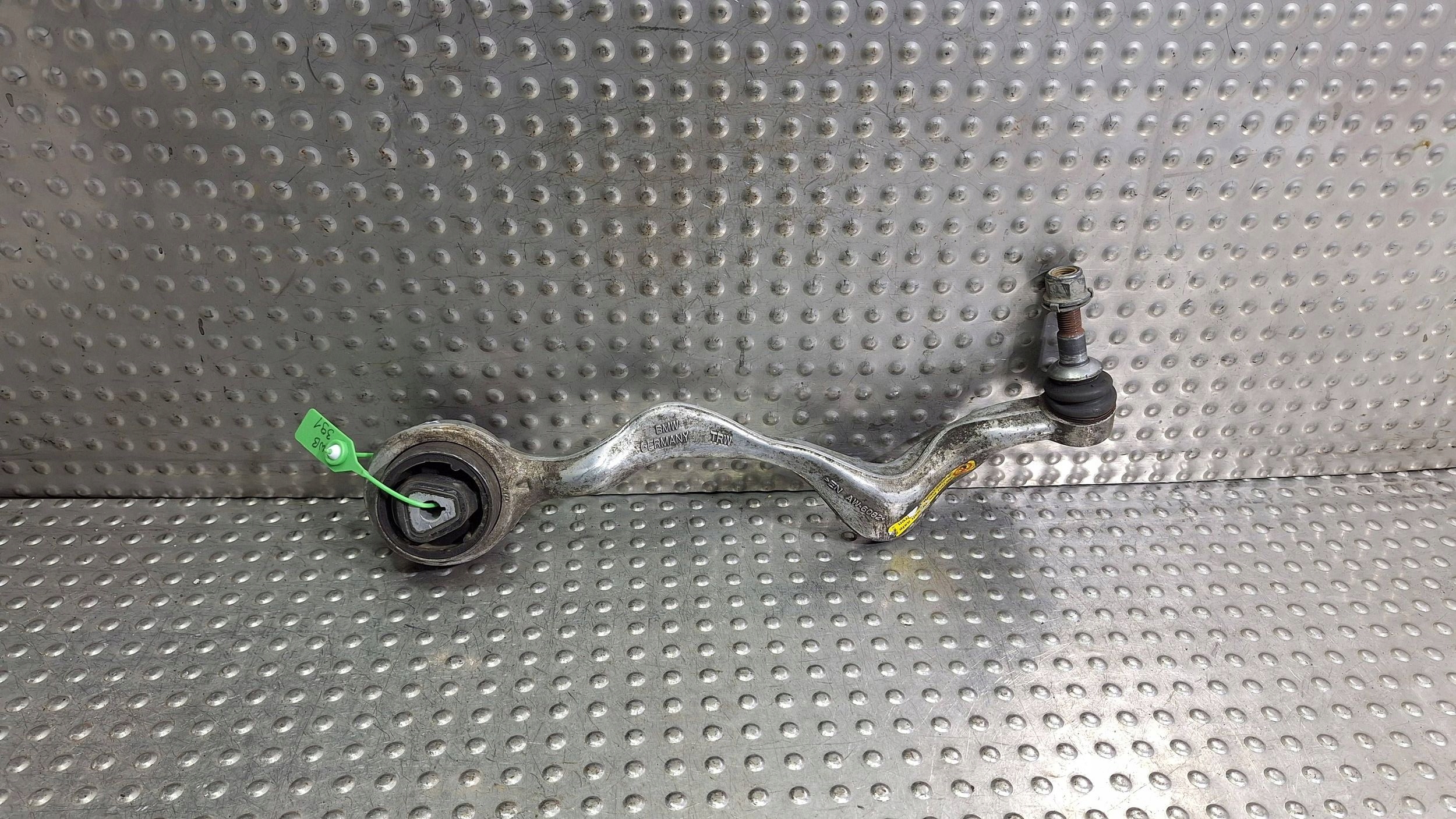 rameno pravý předek 6763704 BMW E81 E82 E87 E88 E89 E90 E91 E92 E93 X1 E84