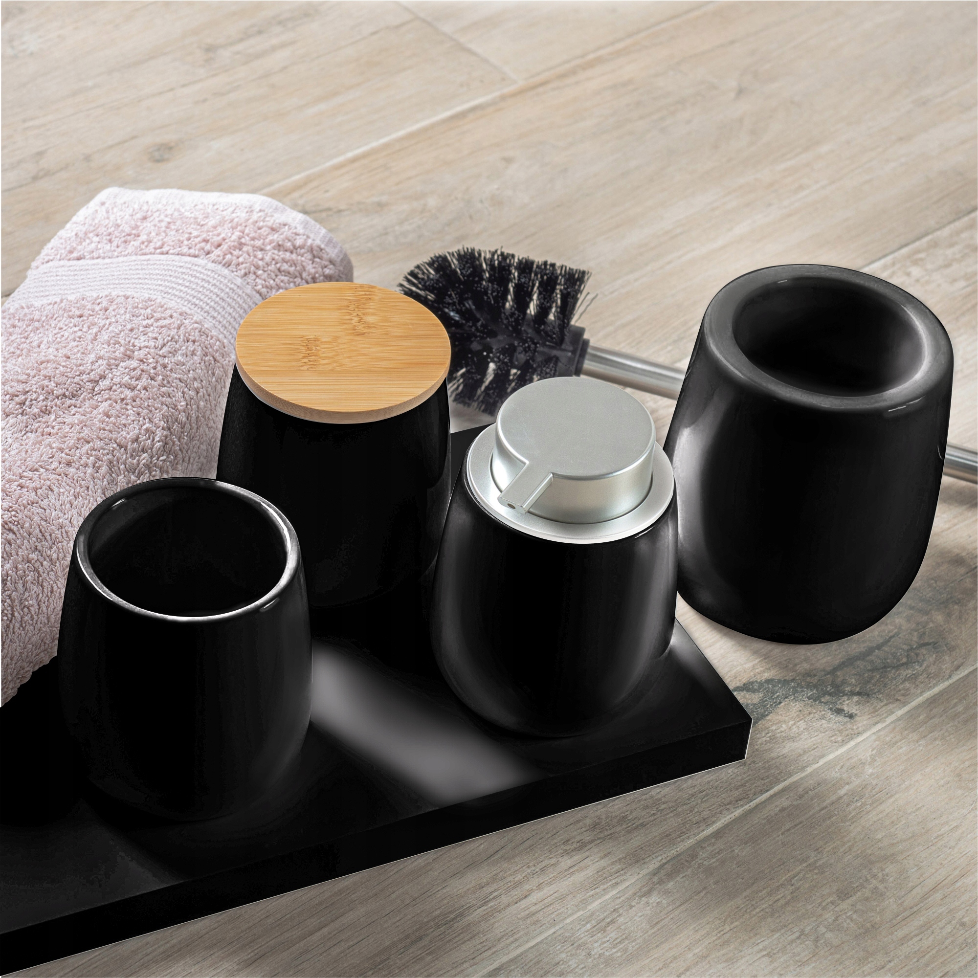 POJEMNIK NA PŁATKI KOSMETYCZNE WACIKI CZARNY Rodzaj pojemnik