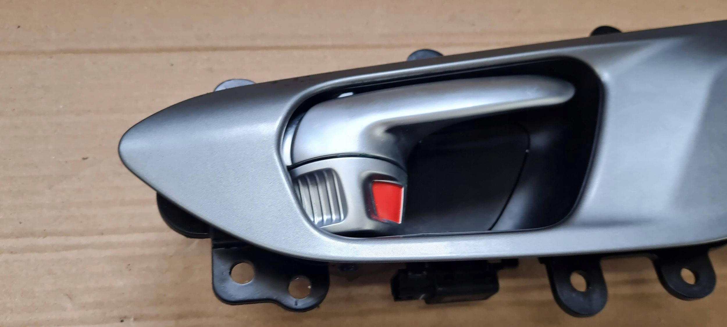 Chrysler Pacifica 2022 handle inner door right right front 5RU76BZ6AE