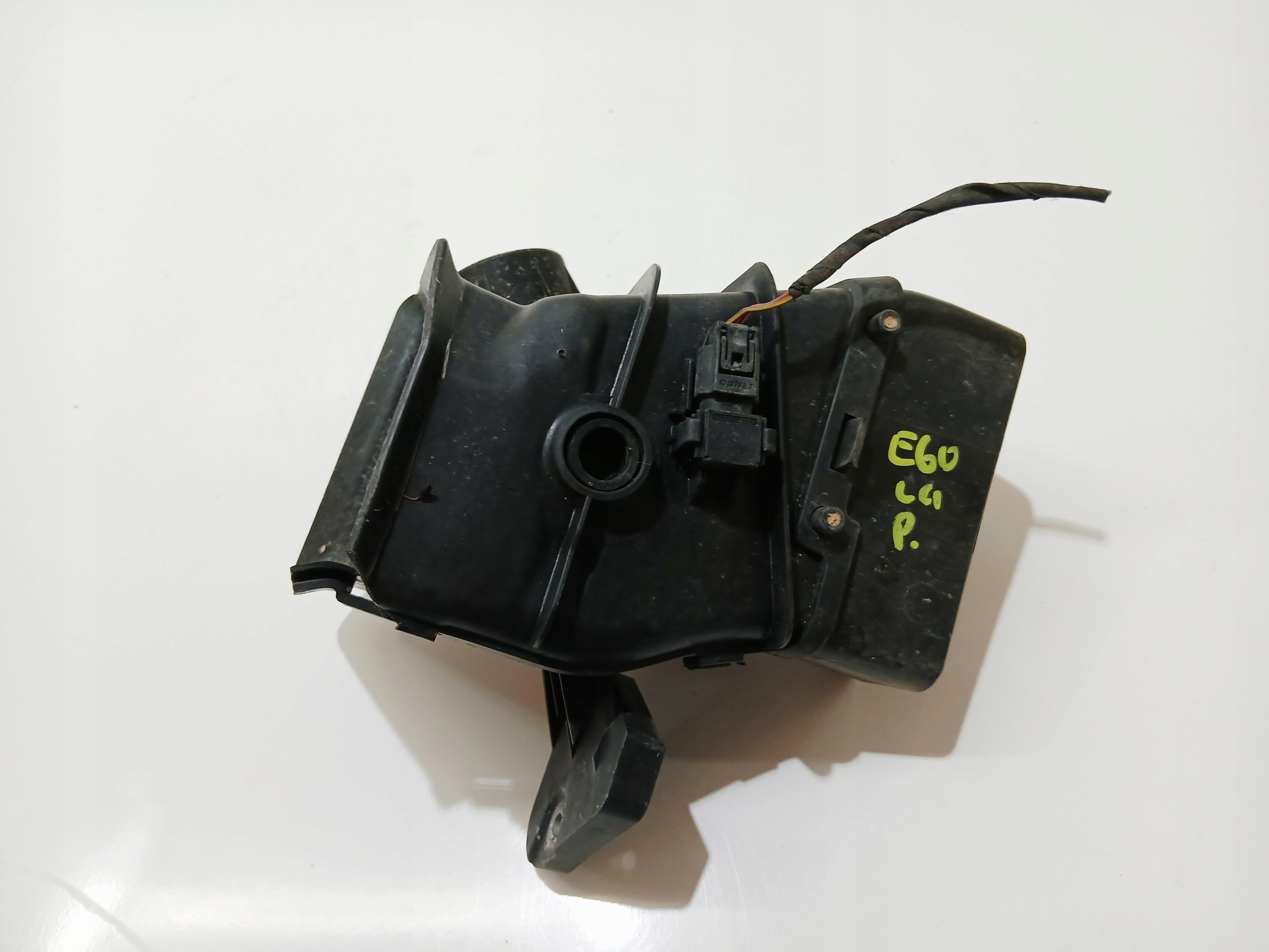 kanal luft rechts vorne BMW E60 E61 LCI OE 7178118 (0001016)