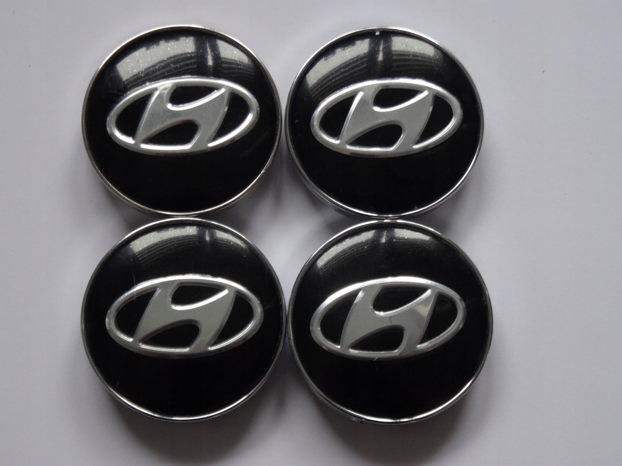 

4x Dekielki Emblematy na felgi Hyundai 60 mm cz