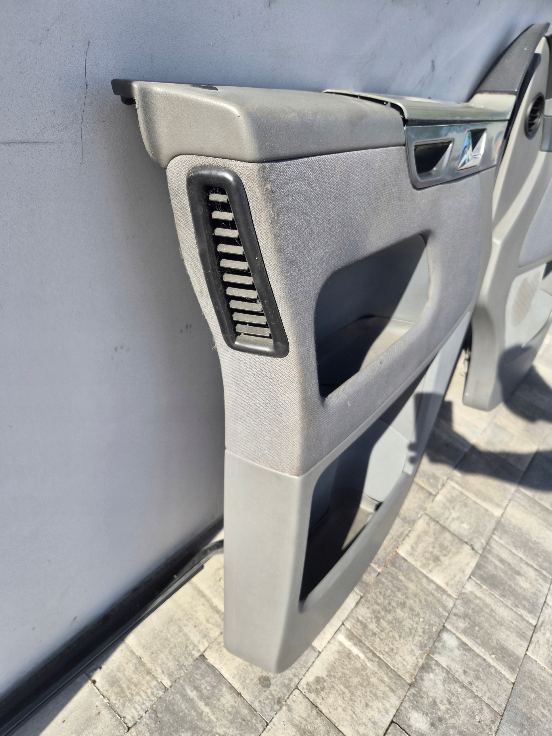 VW T5 side upholstery door przednich MULTIVAN left right kierowca pasazer