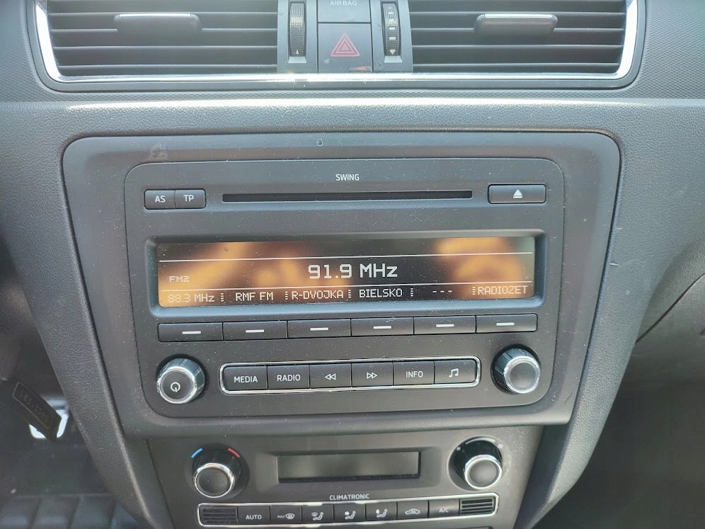 RADIO CD FABRYCZNE SKODA RAPID (2012-2017) 5J0035161F