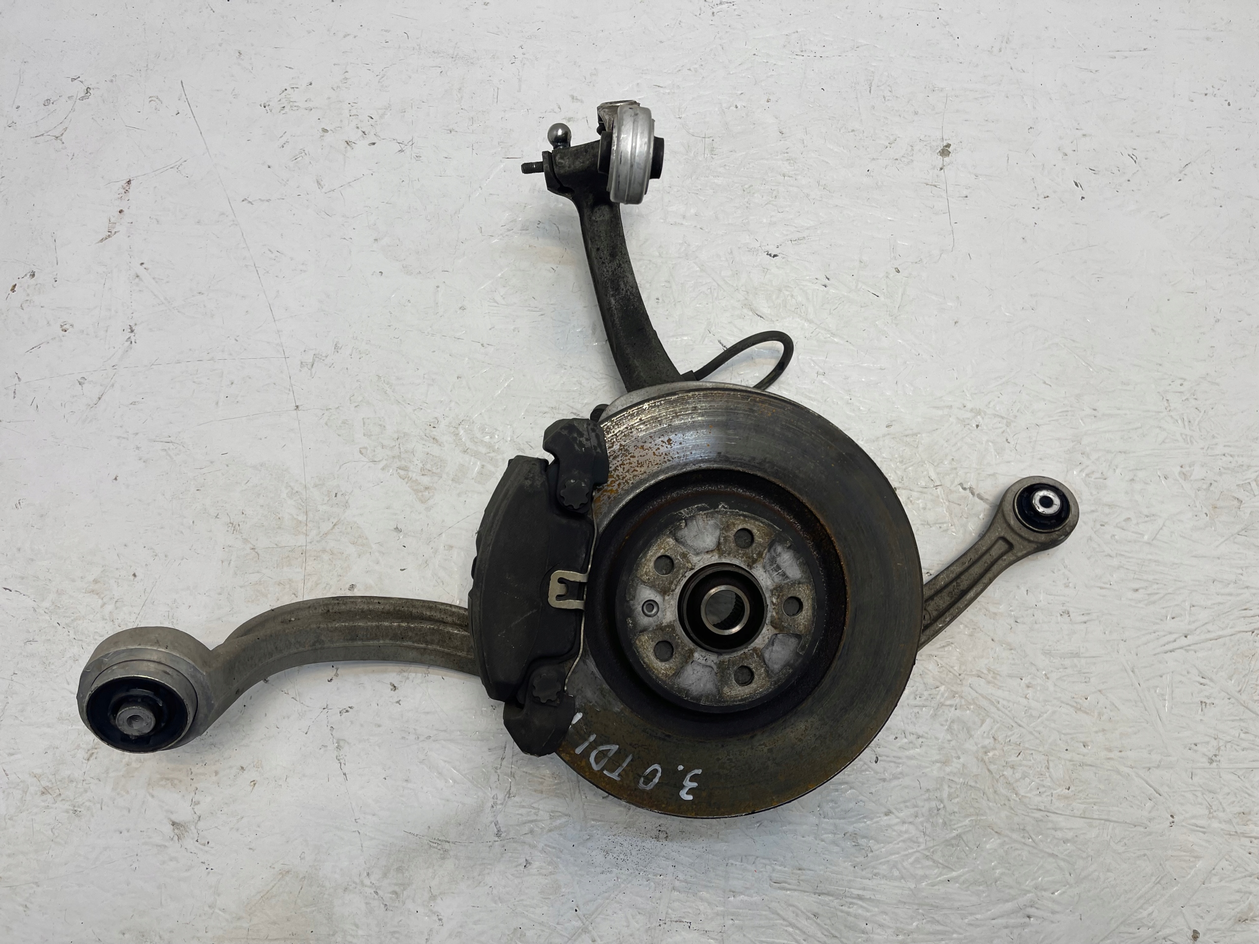 3.0TDI - AUDI A6 C7 передний правый кроссовер 3.0 TDI