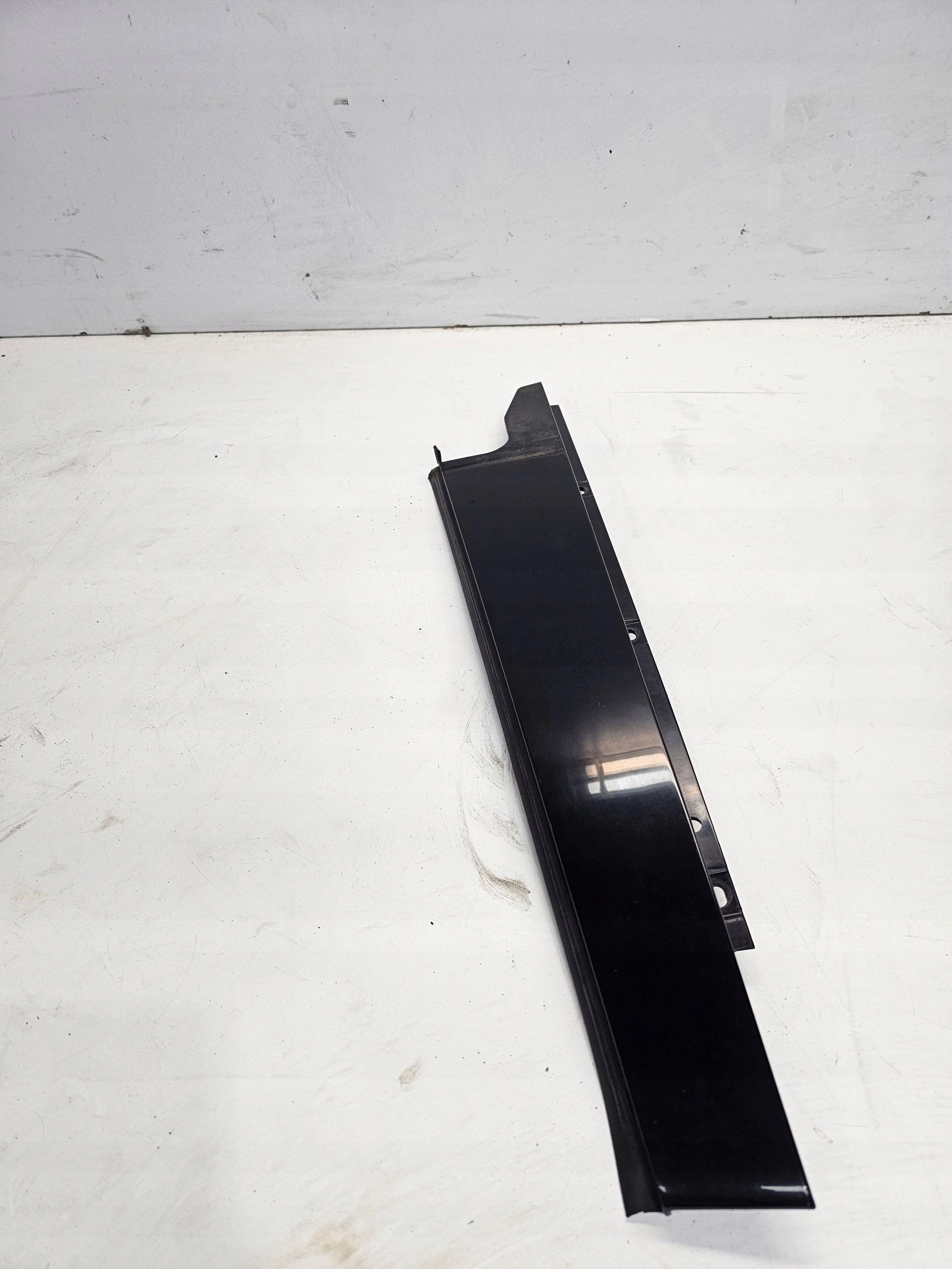 cap cover pillar AUDI A4 B8 right rear part 8K0839902K