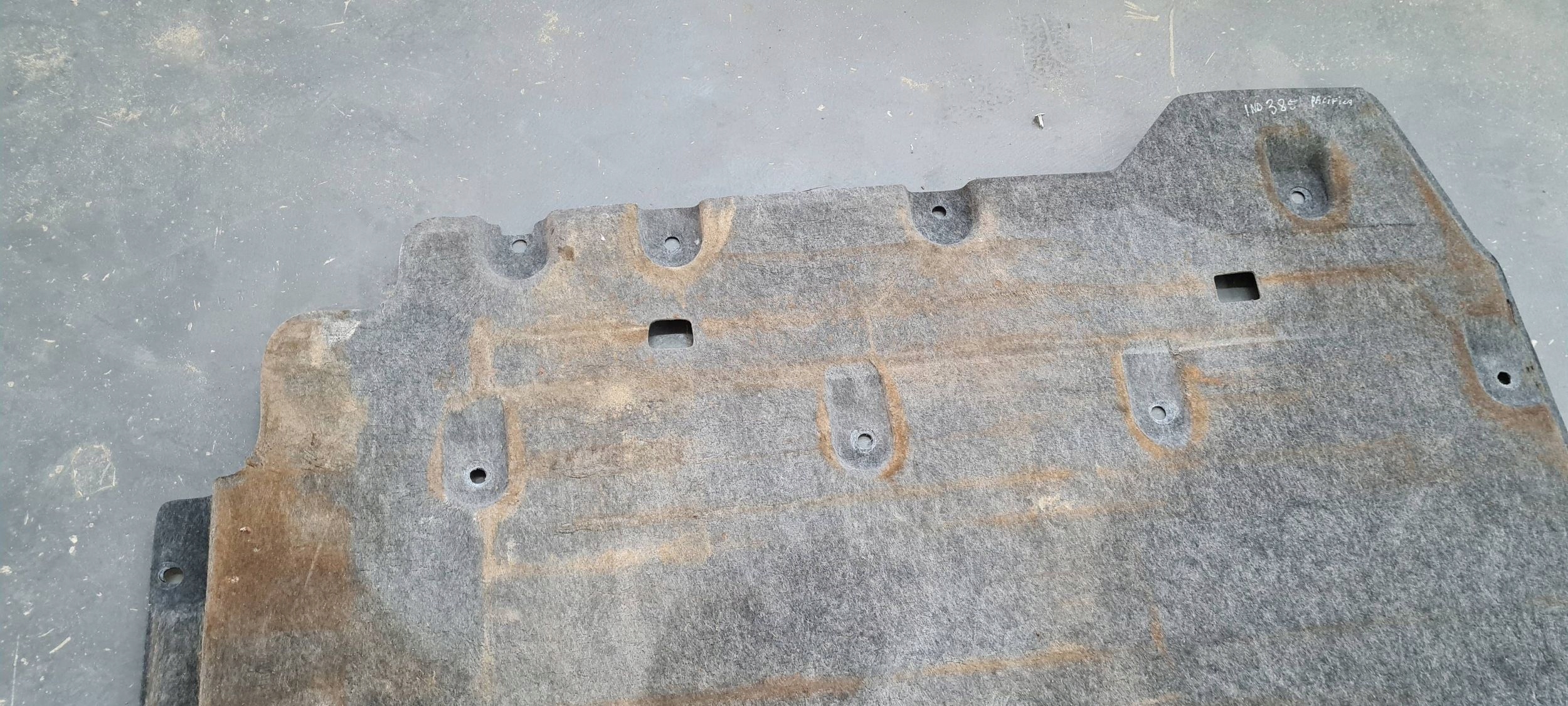 Chrysler Pacifica 2022 cover chassis cap PRZECIWBLOTOWA