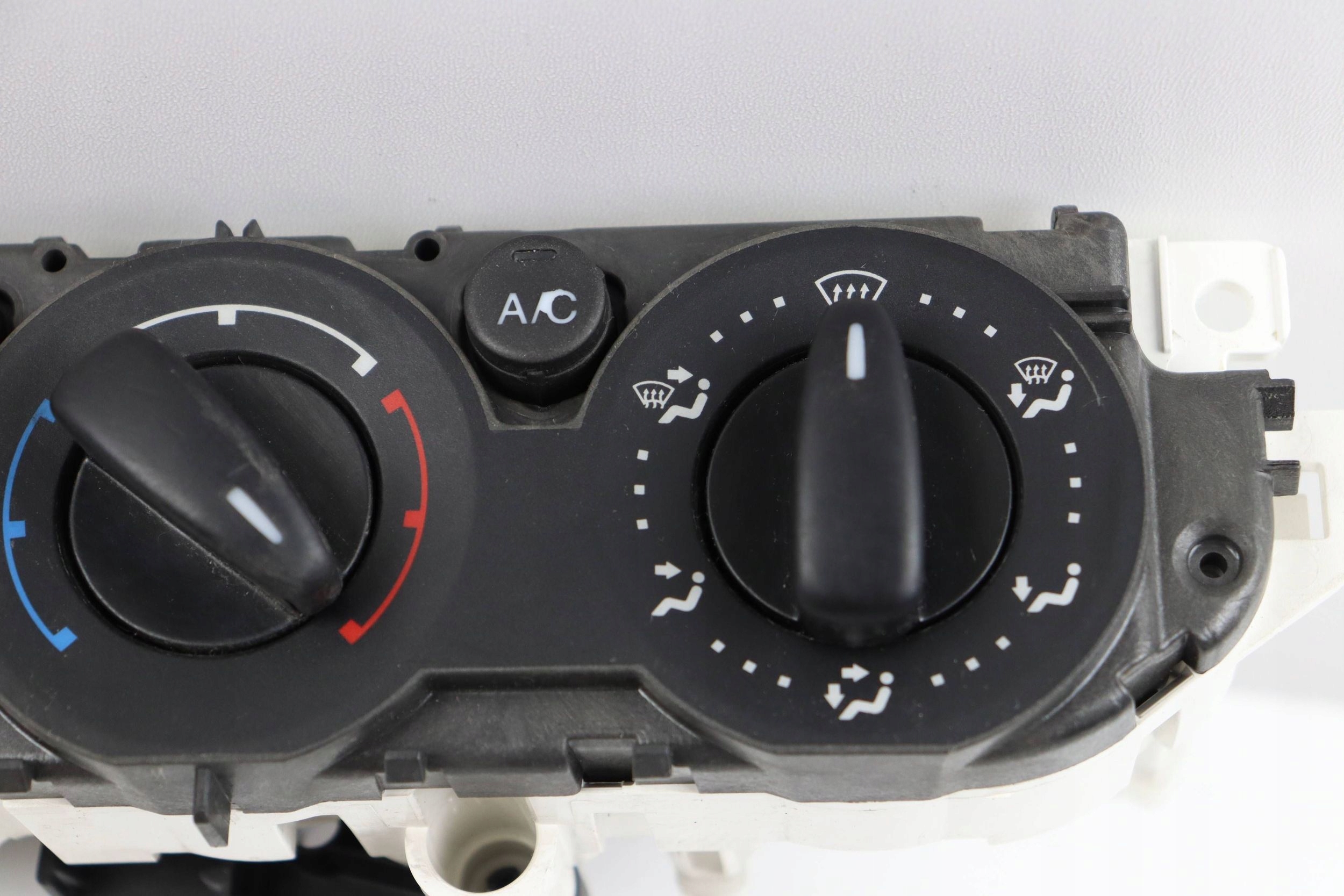 FORD FOCUS MK2 Unite commande clima Bouches buses EUROPA 3M5T-19980-AD