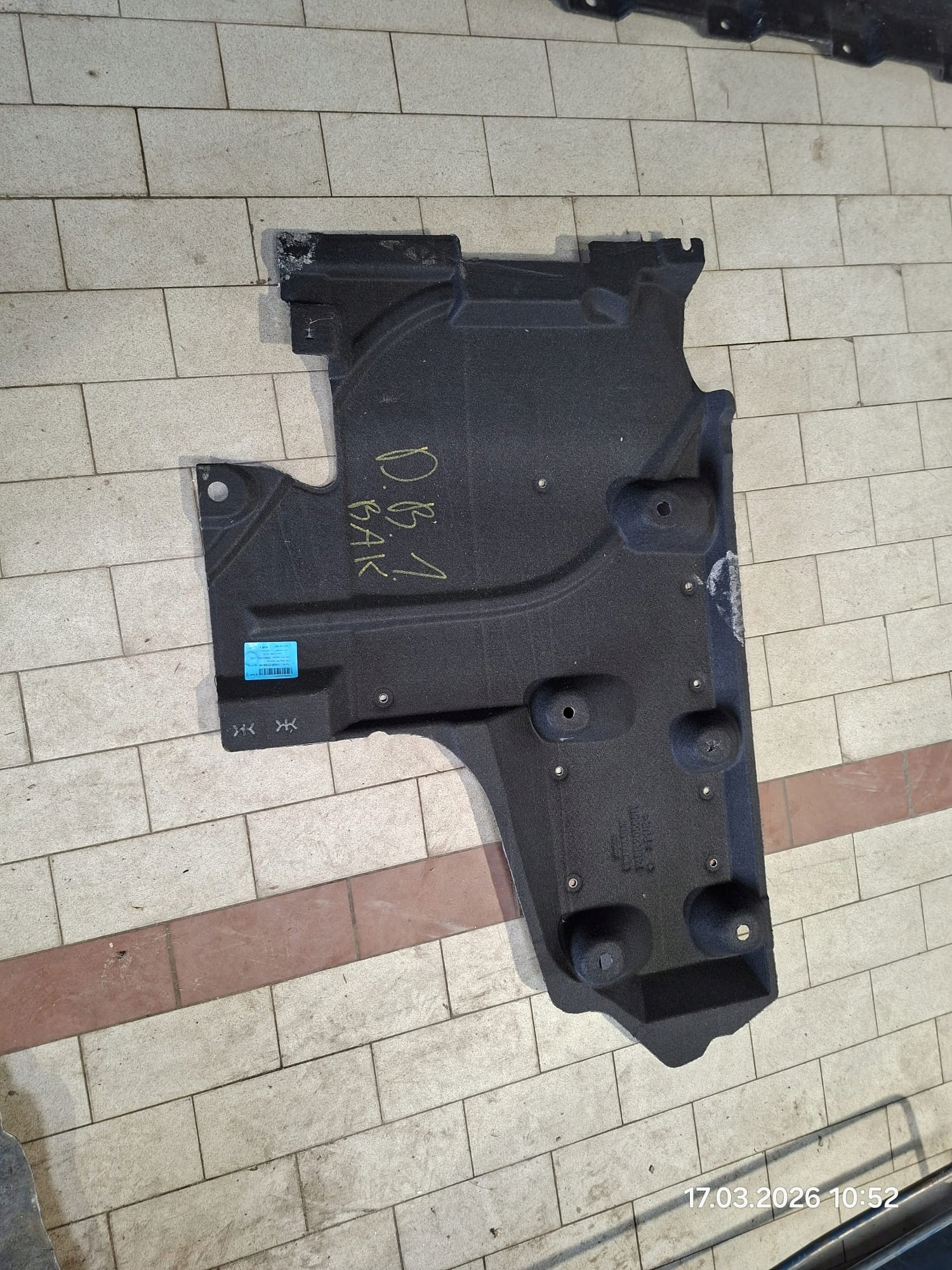 abdeckung Blende Abdeckung Unterfahrschutz DACIA DUSTER III 2025r 748R20568R