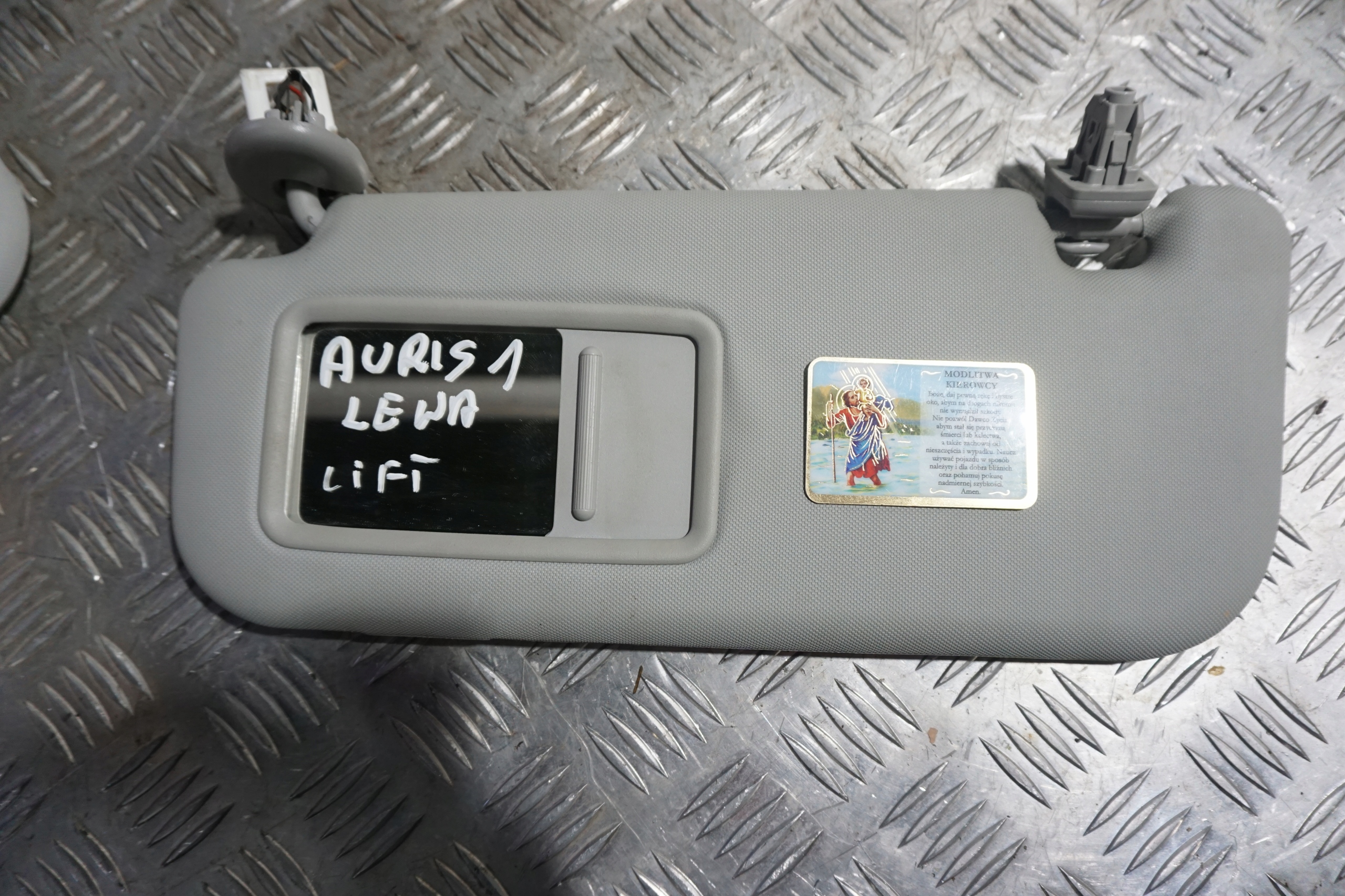 OSŁONA PRZECIWSŁONECZNA LEWA TOYOTA AURIS I 06-12 F15