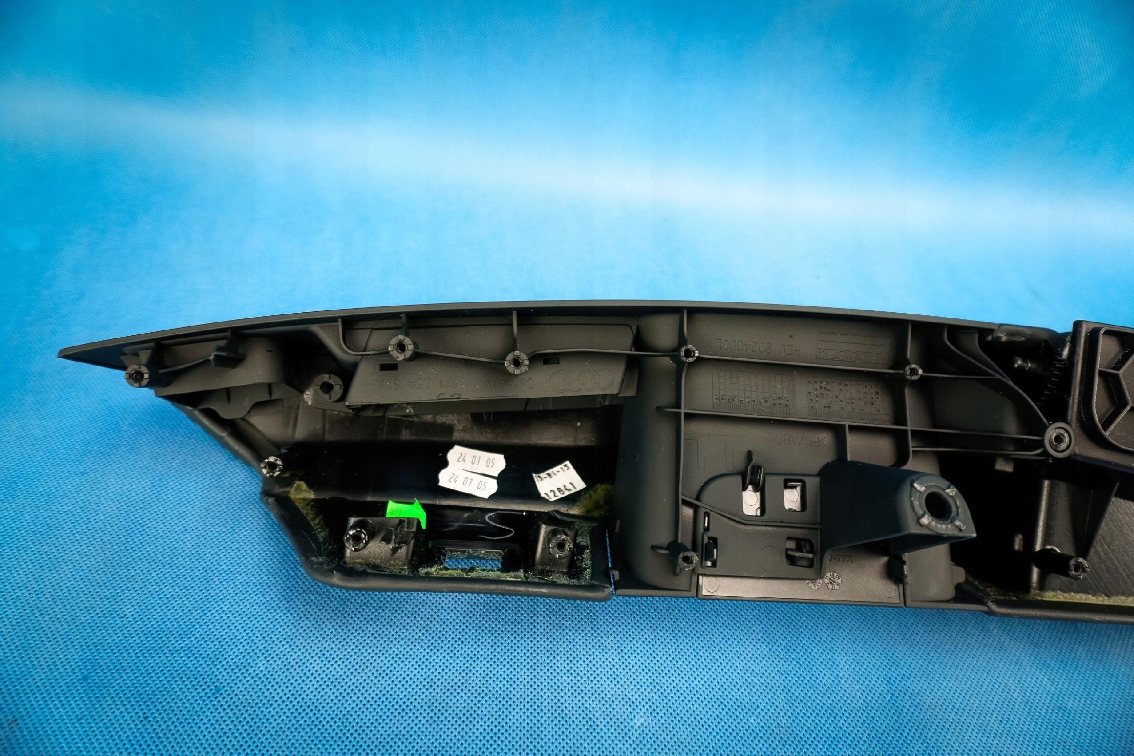 armrest door front Audi A8 S8 4H 4H1867165E 25D