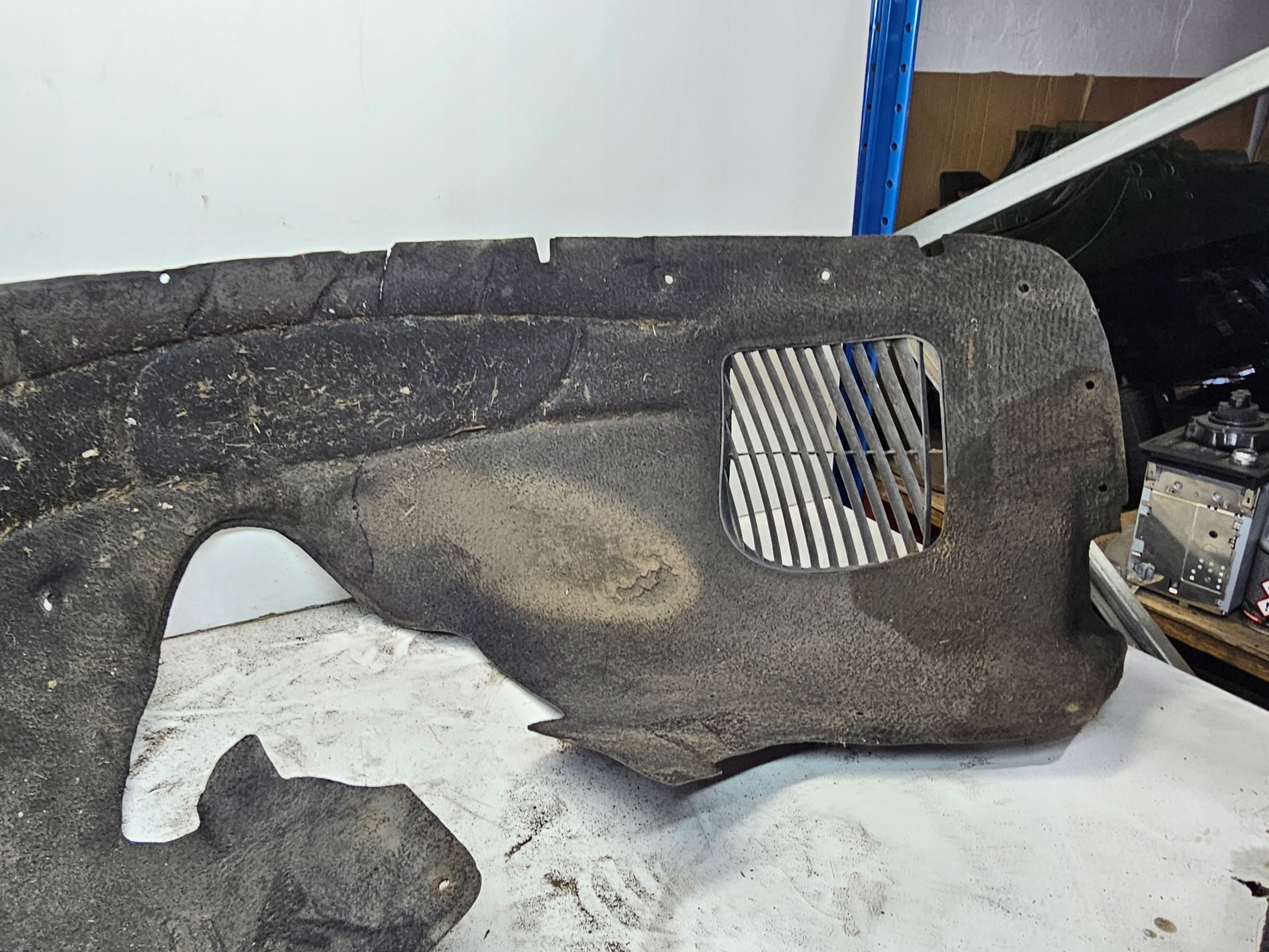 mudguard right front AUDI Q7 4L 4L0809962C MATERIALOWE