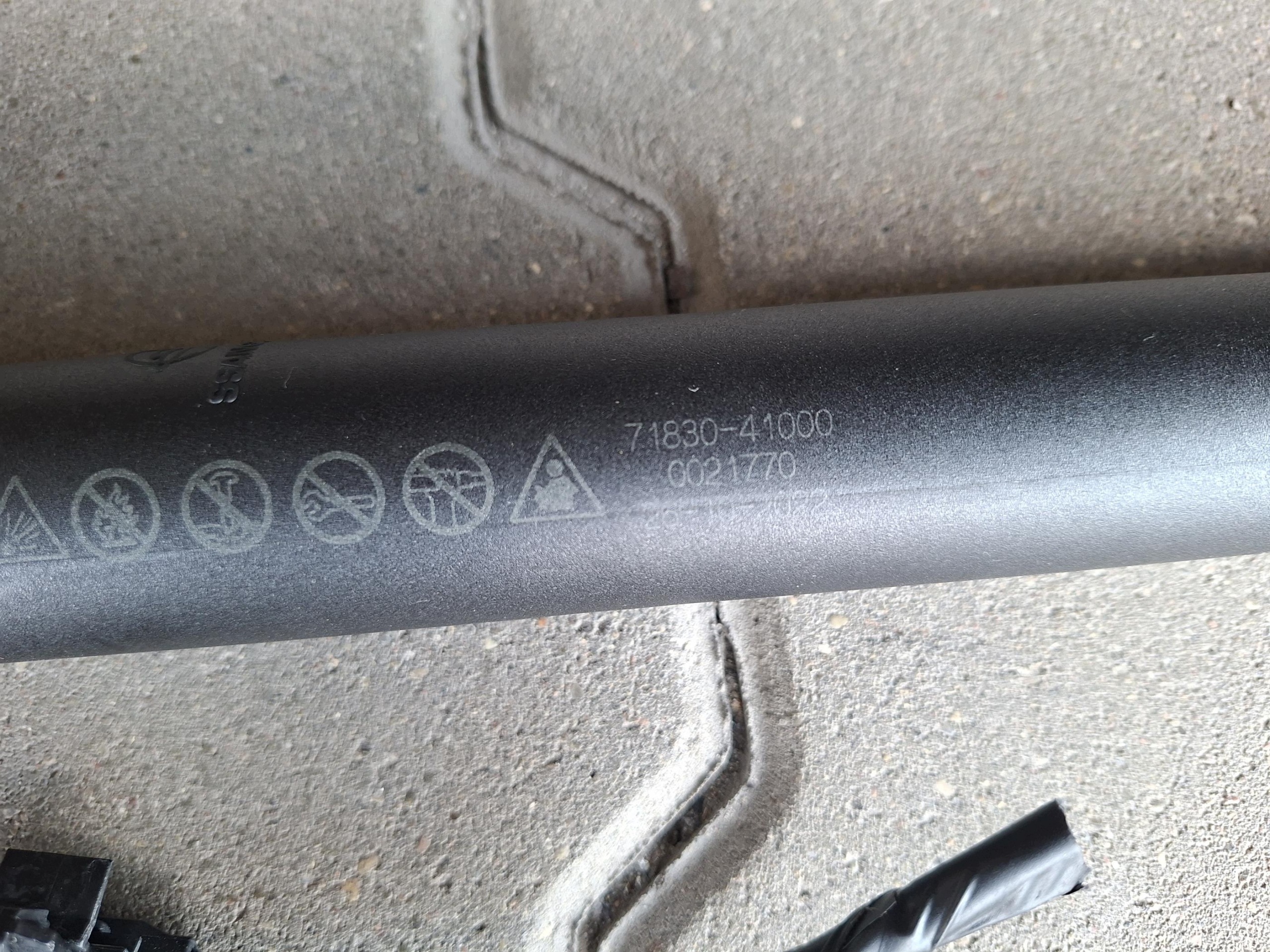 damper bonnet boot rear part rear left SSANGYONG KGM TORRES EVX