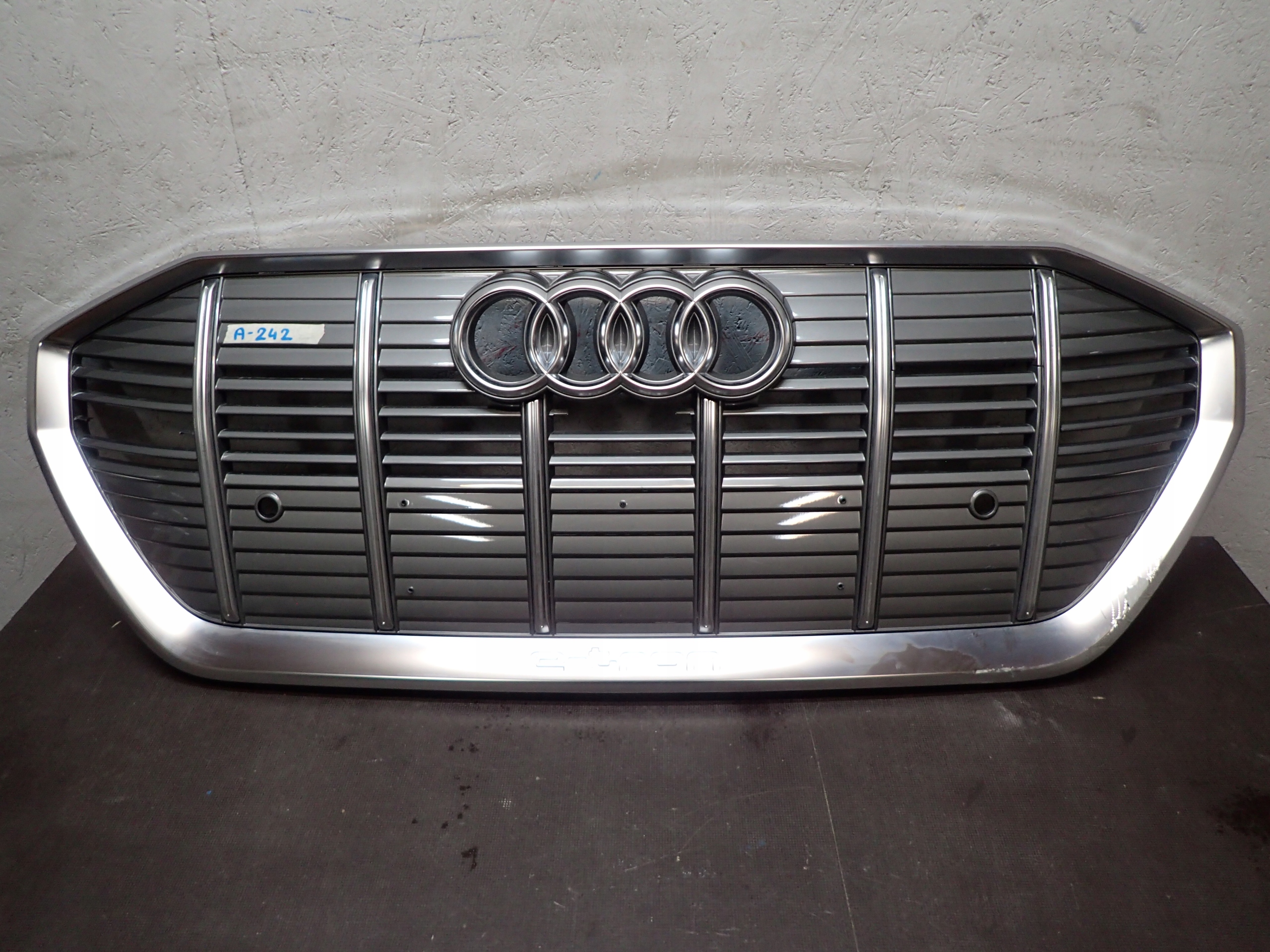 GRILLE AUDI E TRON E-TRON