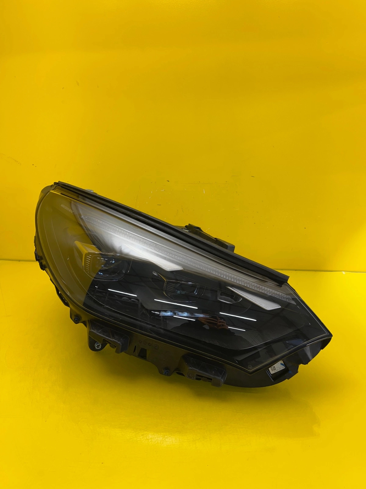 light right Mercedes EQE SUV W294 Digital Light A2969062602
