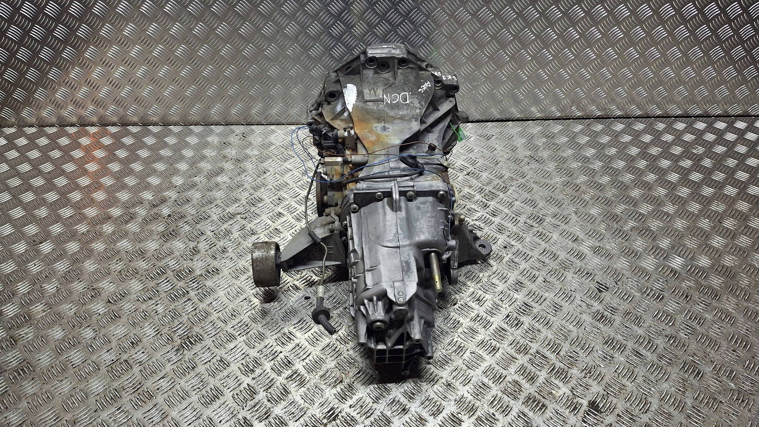 Getriebe DCN VW PASSAT B5 1.6 Benzin