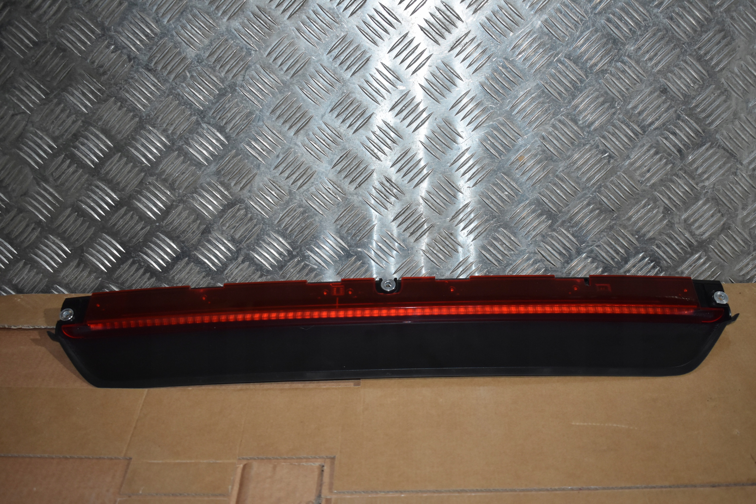 IDEALNE TRZECIE light STOP PORSCHE PANAMERA 971 1
