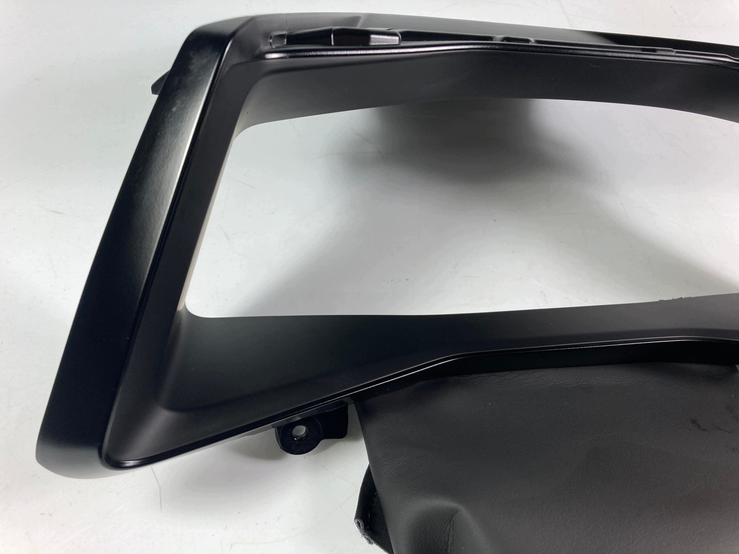 Chevrolet Corvette C8 châssis couverture cadre compteur tableau bord compte tours 2020-2026 OEM
