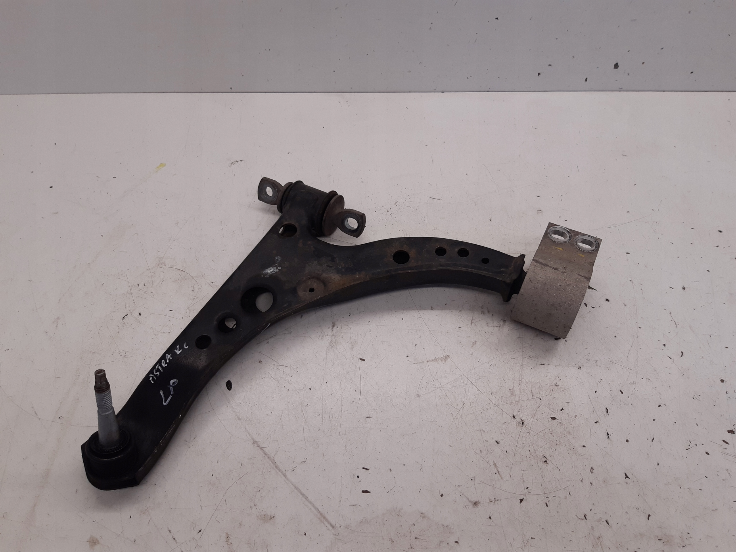 arm left front Opel Astra K