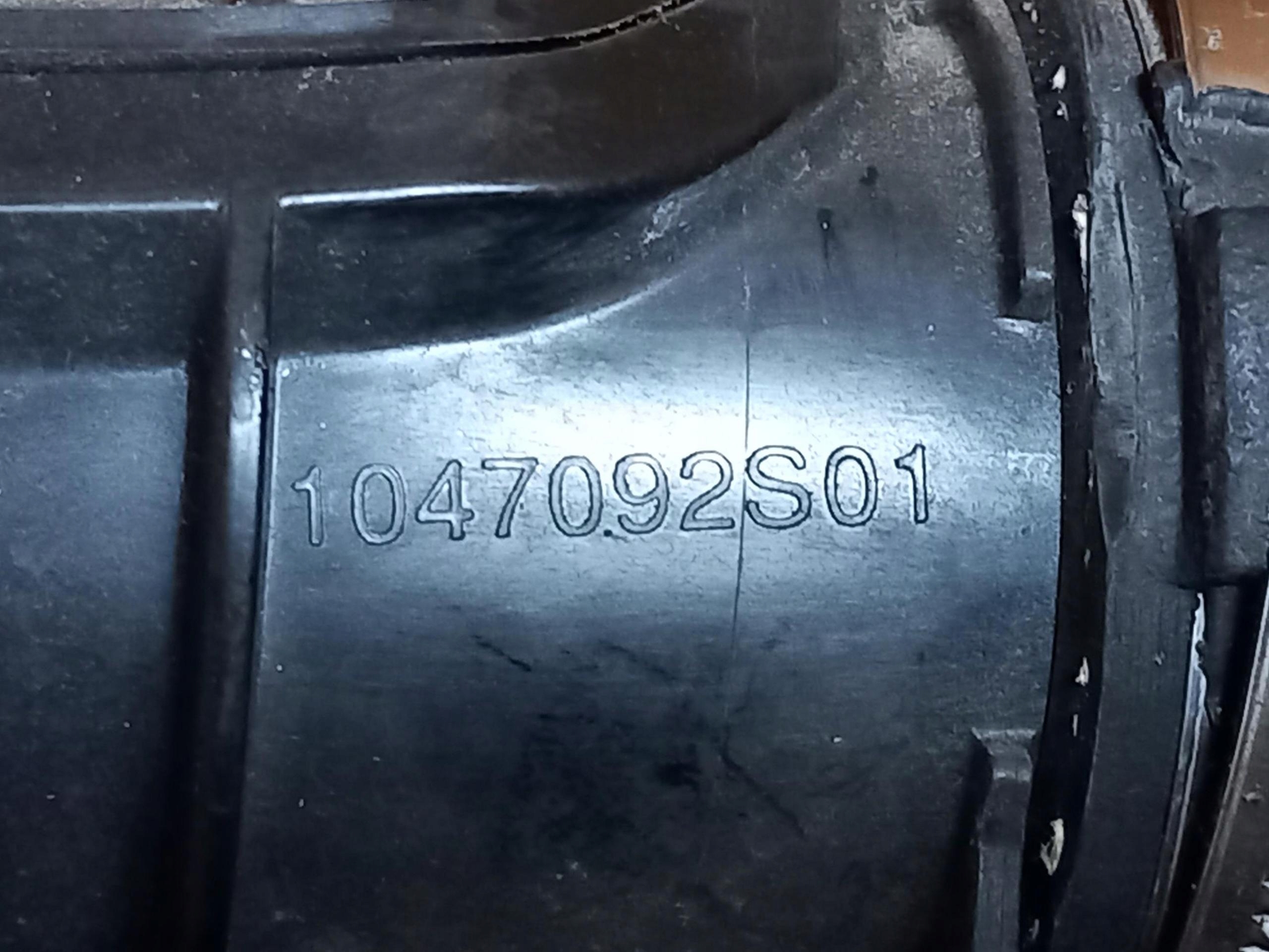 intake manifold FORD CONNECT MK2 1.0 ECOBOOST 1047092S01